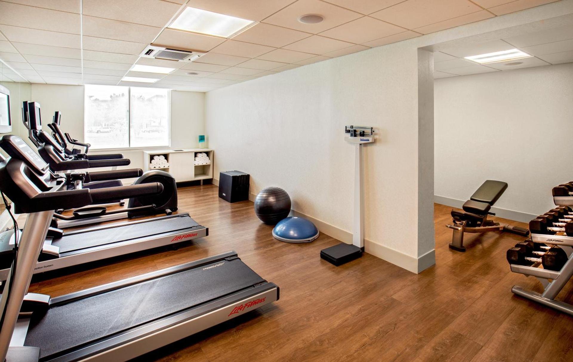 Holiday Inn Express Chesapeake - Norfolk by IHG photo 22
