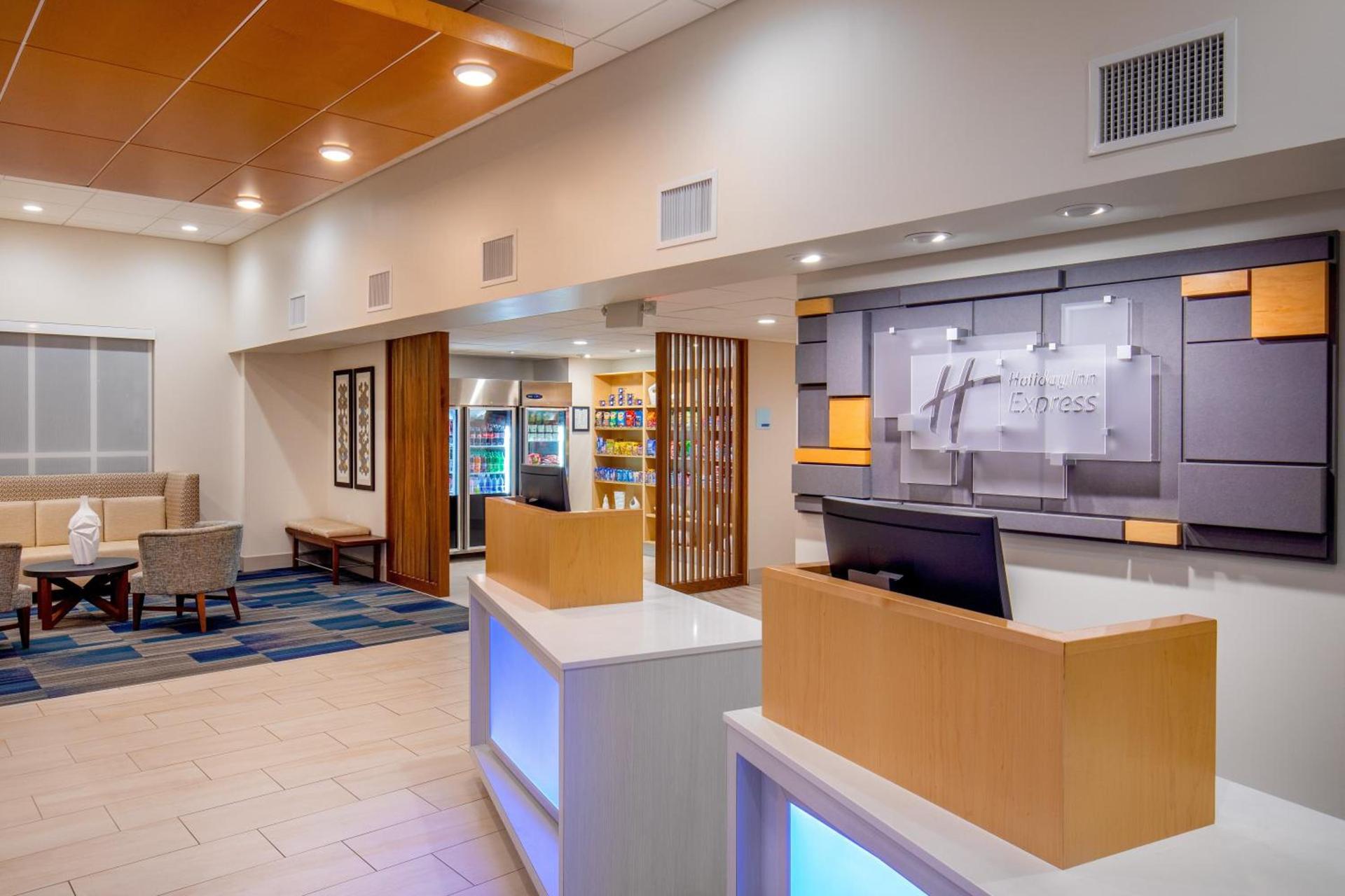 Holiday Inn Express Chesapeake - Norfolk by IHG photo 24