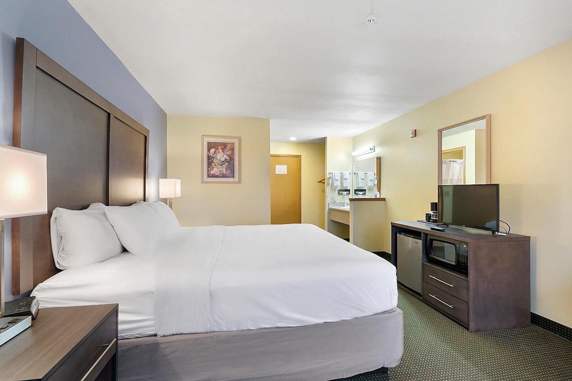 Days Inn by Wyndham Ellensburg photo 28