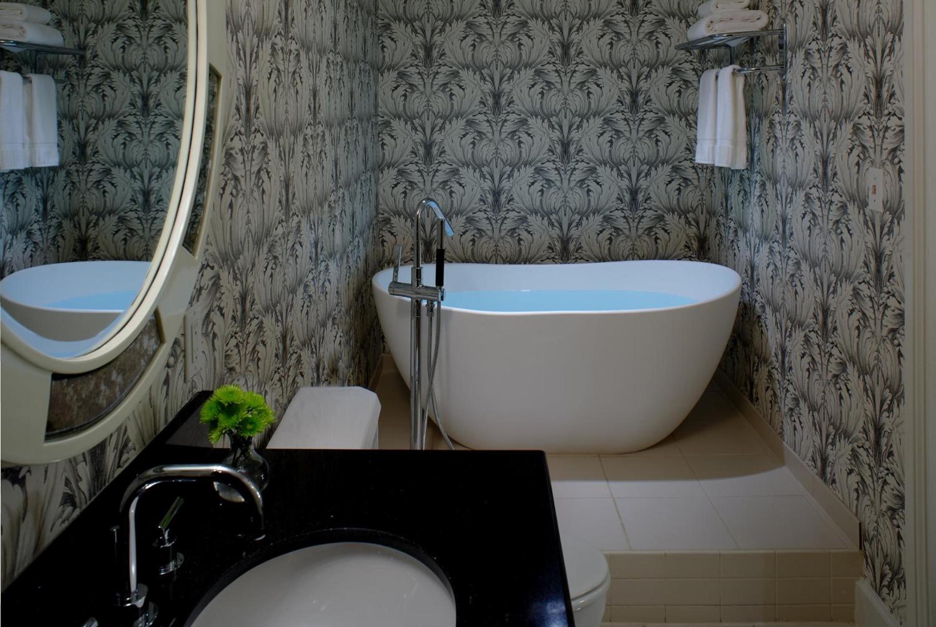 Kimpton Hotel Monaco Washington DC by IHG photo 12
