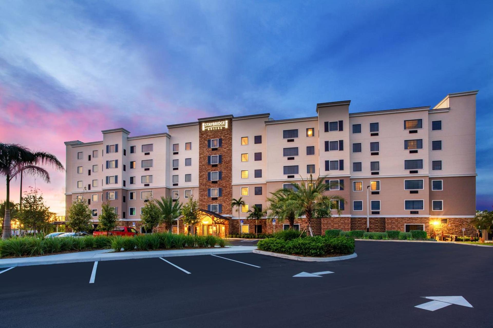 Staybridge Suites - Fort Lauderdale Airport - West by IHG — hotel in Davie
