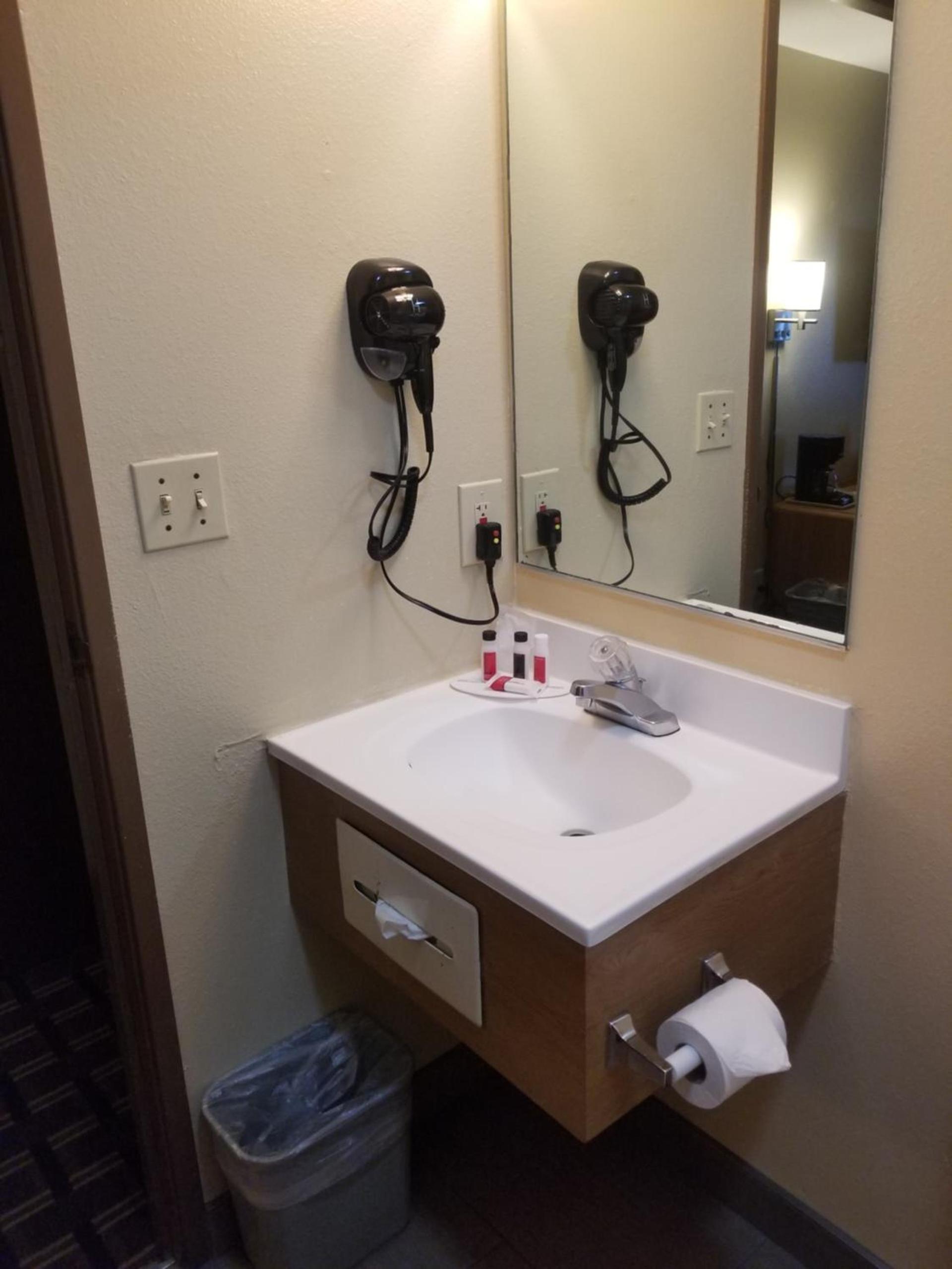 Super 8 by Wyndham Carson City Lake Tahoe photo 33