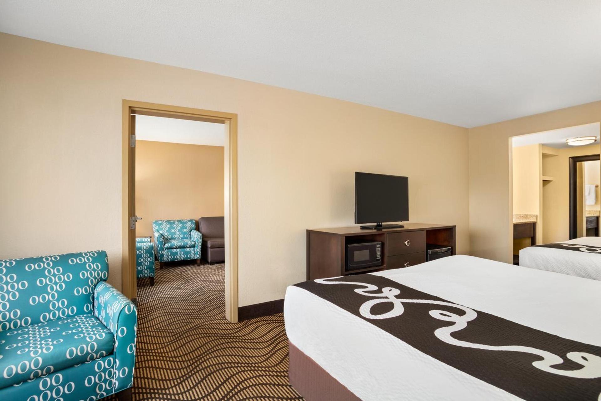 La Quinta Inn & Suites by Wyndham Richmond-Midlothian photo 52