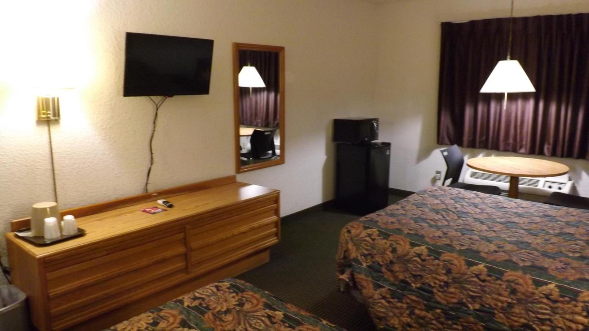 KCI Lodge photo 14