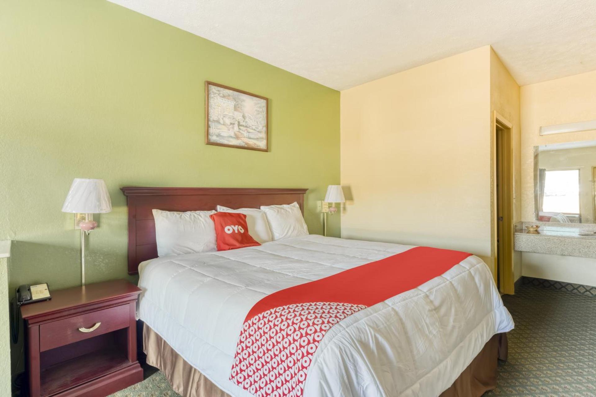 OYO Hotel Grenada West photo 11