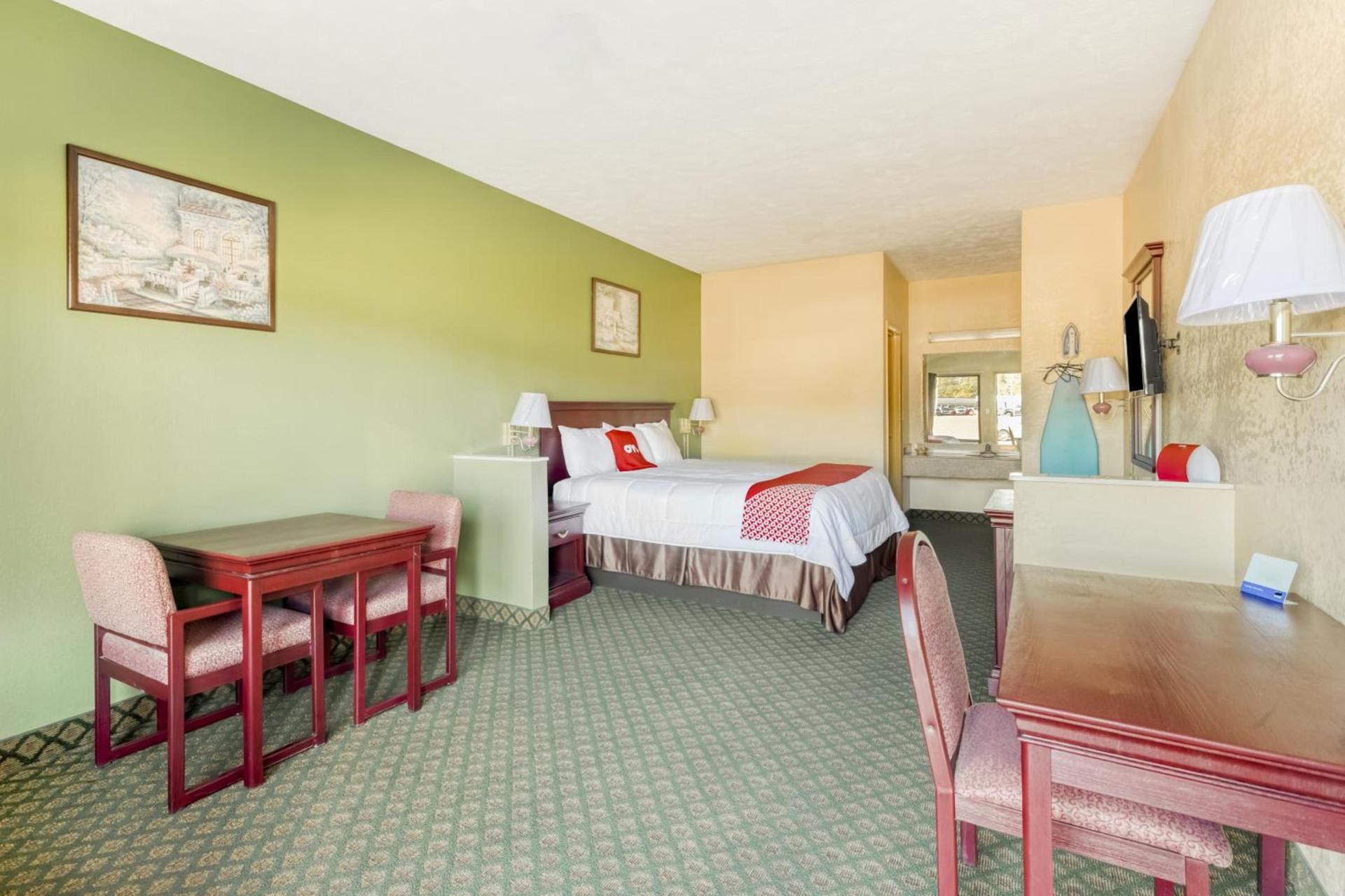 OYO Hotel Grenada West photo 9