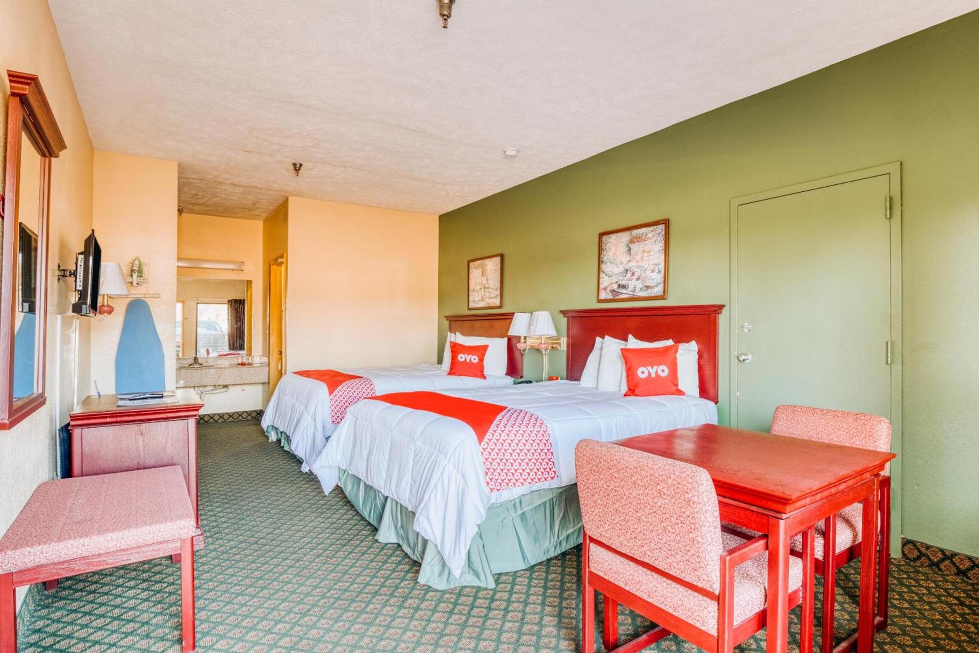 OYO Hotel Grenada West photo 14