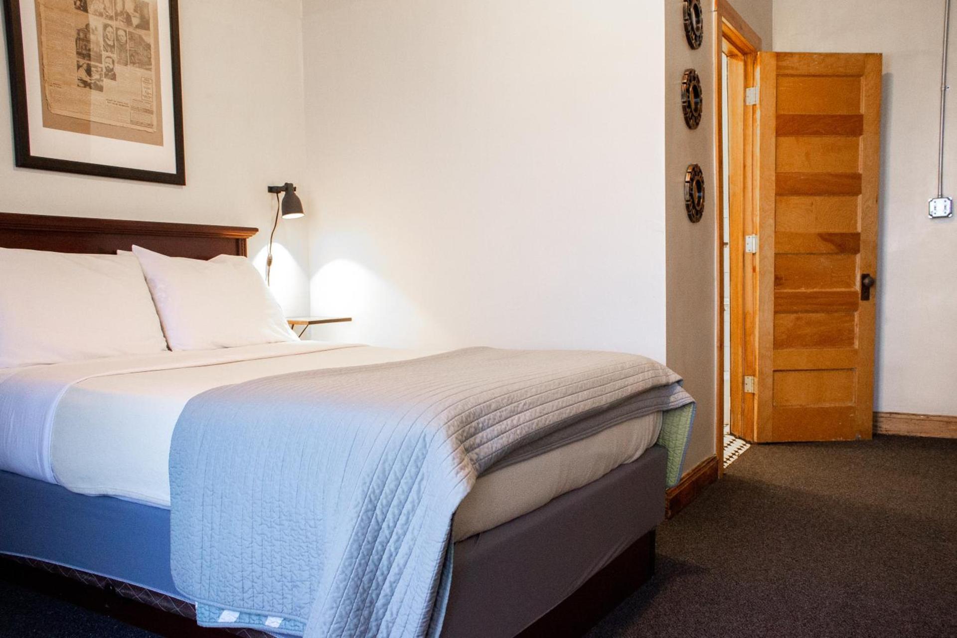 11th Avenue Hostel photo 34