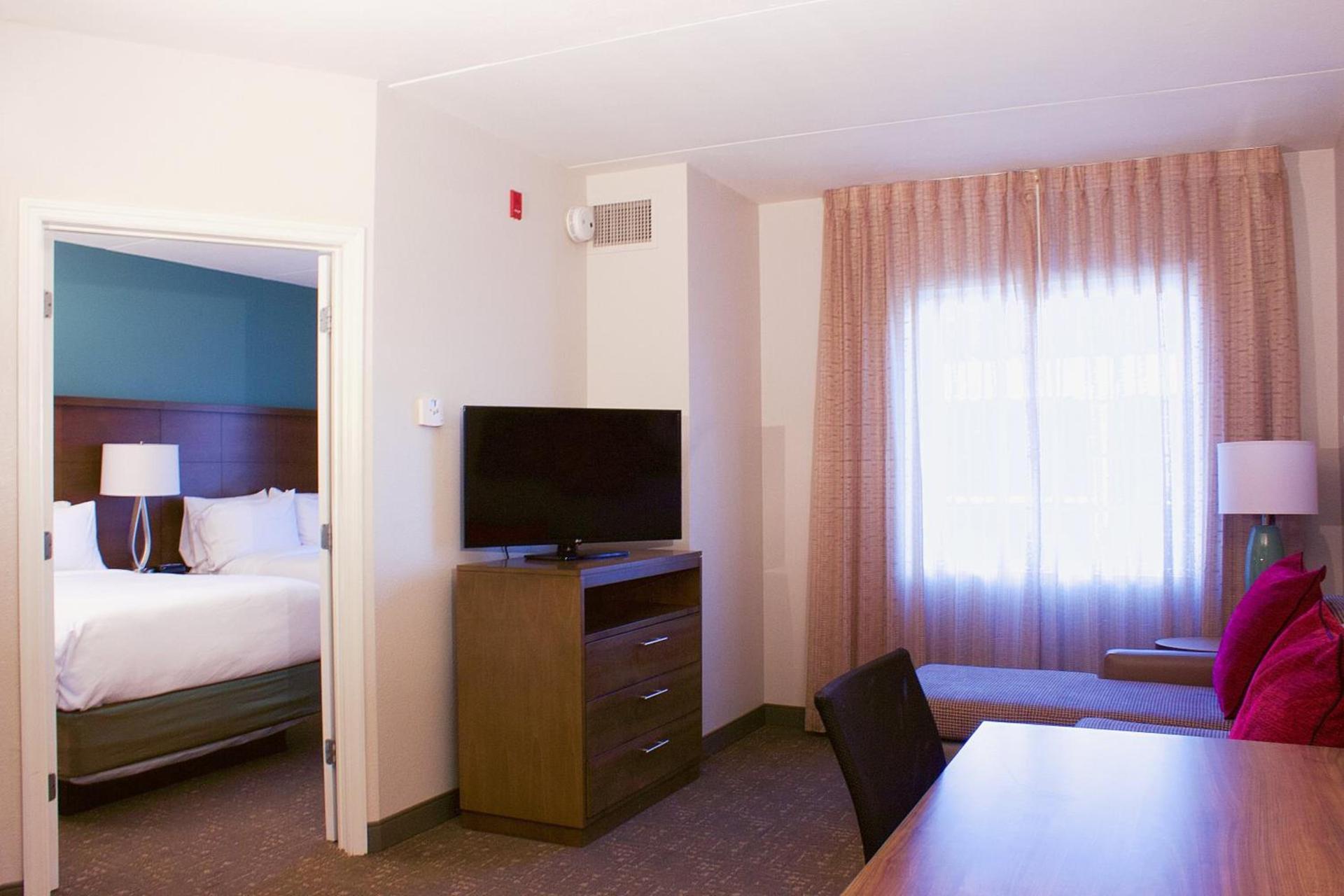 Staybridge Suites Chattanooga-Hamilton Place by IHG photo 41