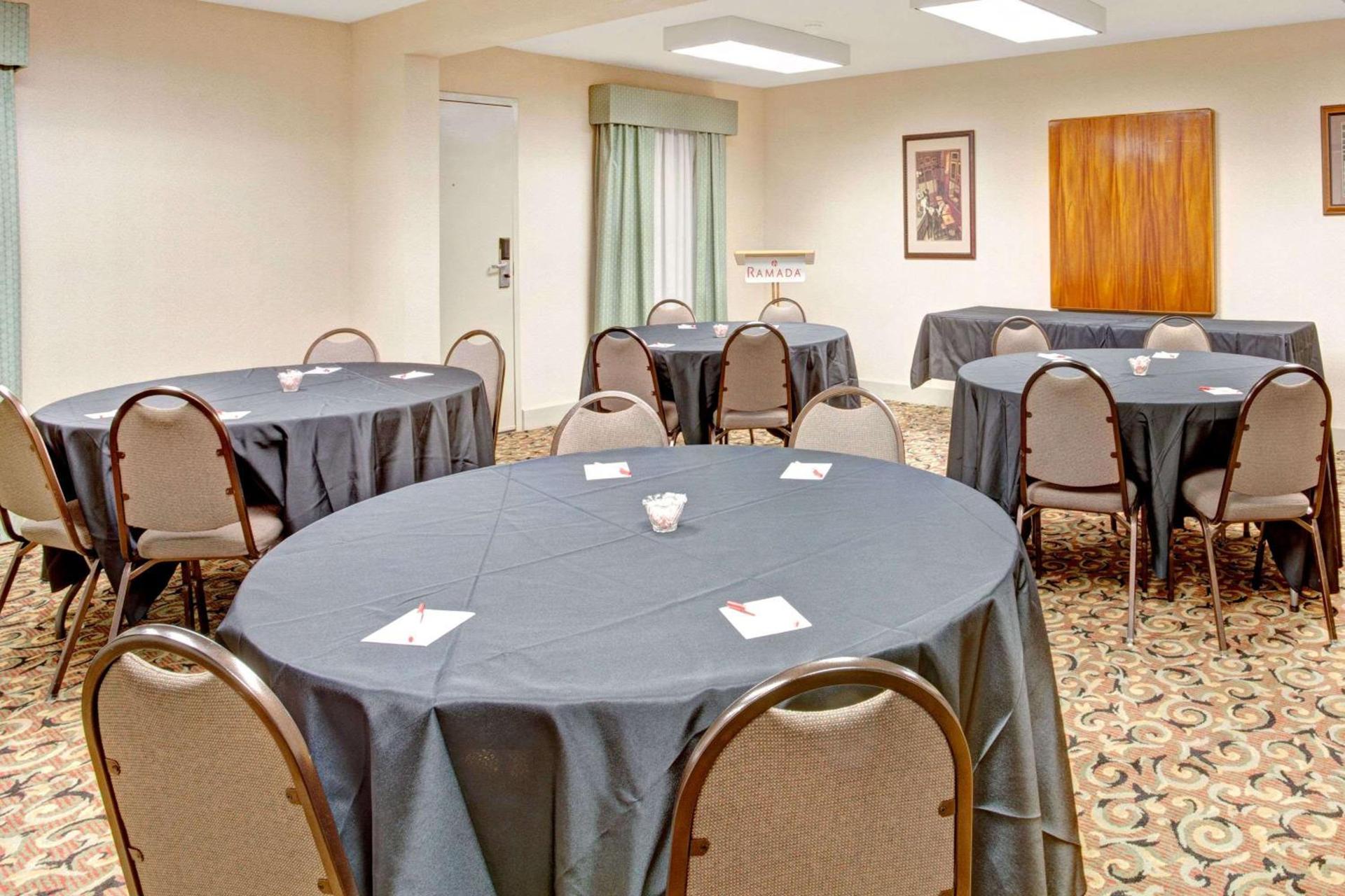 Ramada by Wyndham West Memphis photo 30