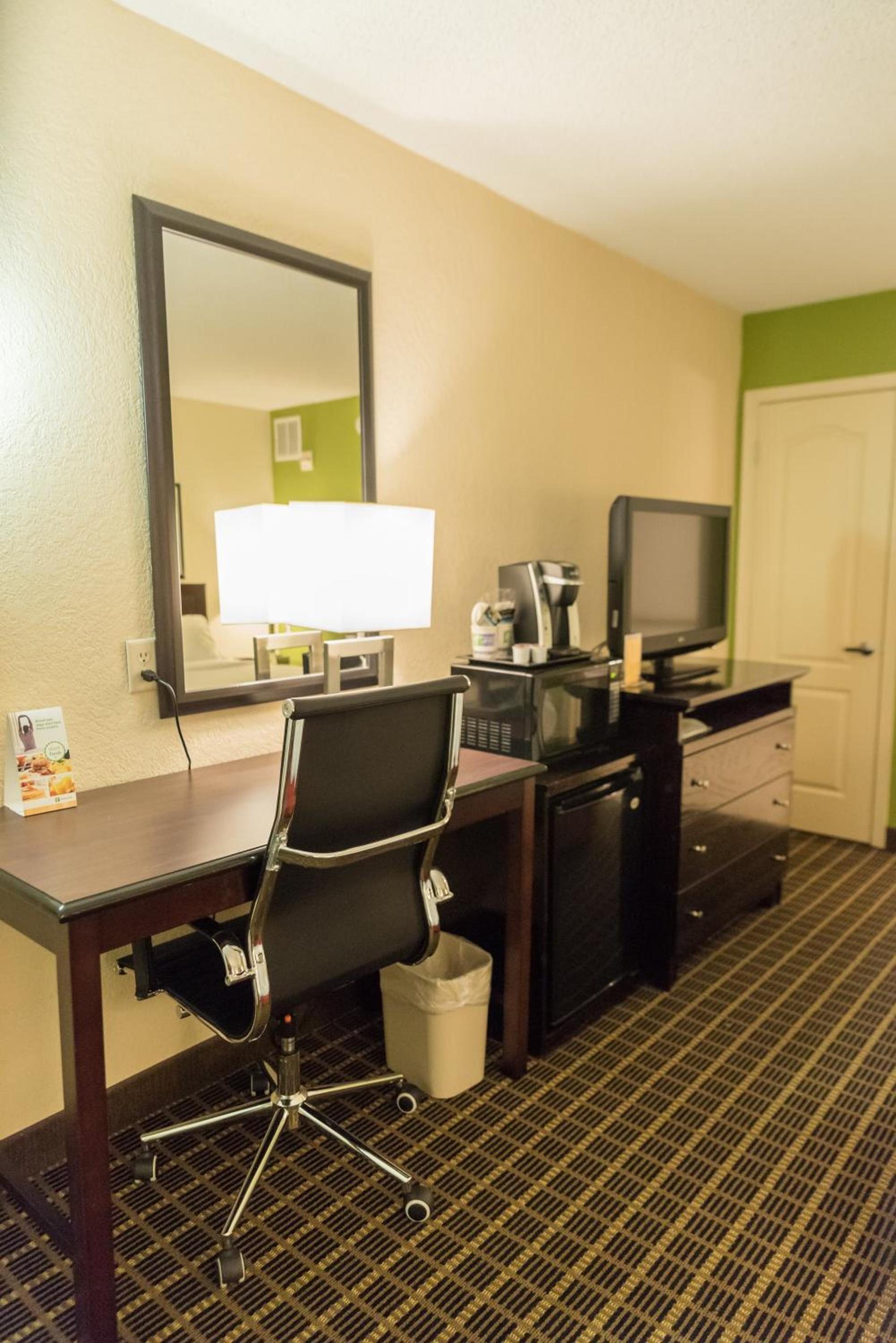 Holiday Inn Hazlet by IHG photo 64