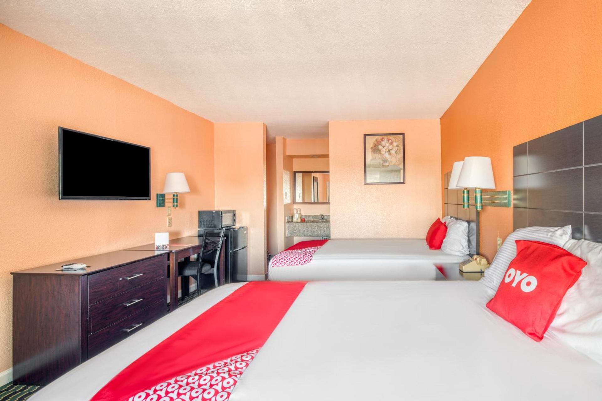 Sienna Inn Channelview, TX photo 2