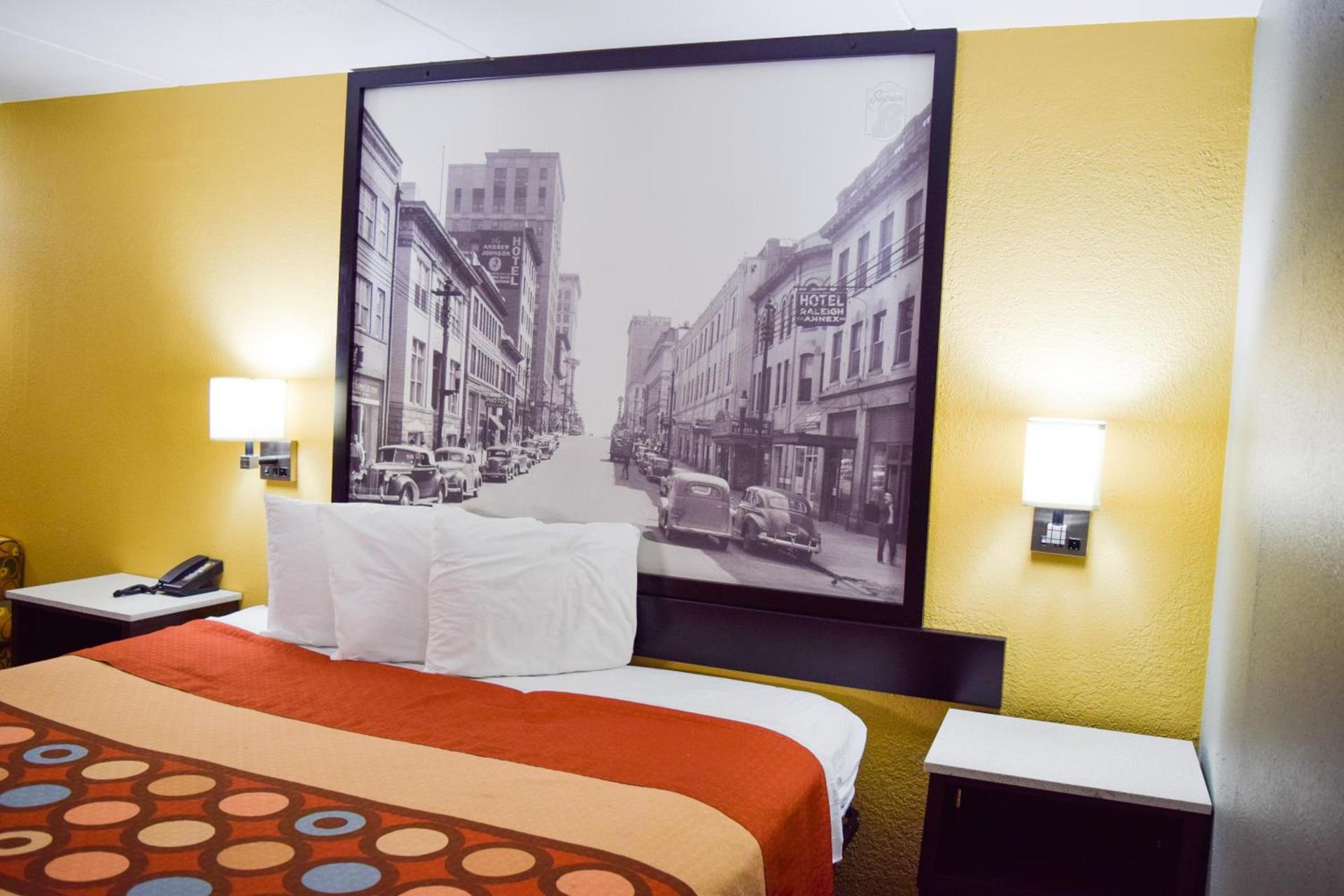 Super 8 by Wyndham Raleigh Downtown photo 28