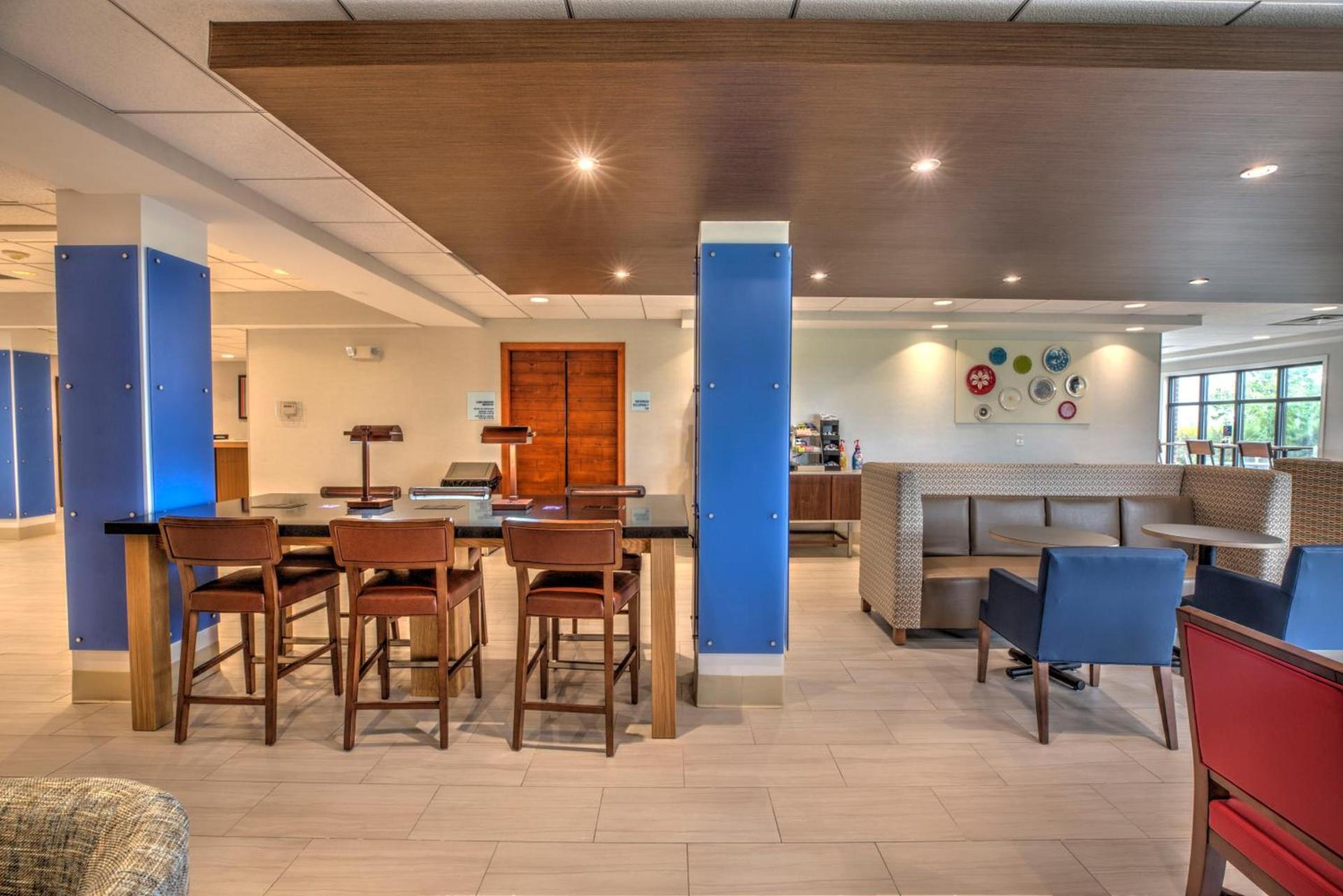 Holiday Inn Express Rochelle by IHG photo 25