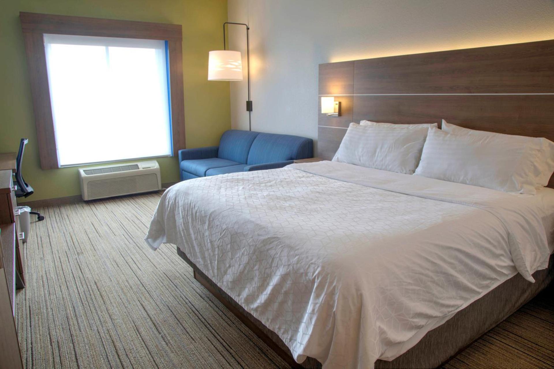 Holiday Inn Express Rochelle by IHG photo 65