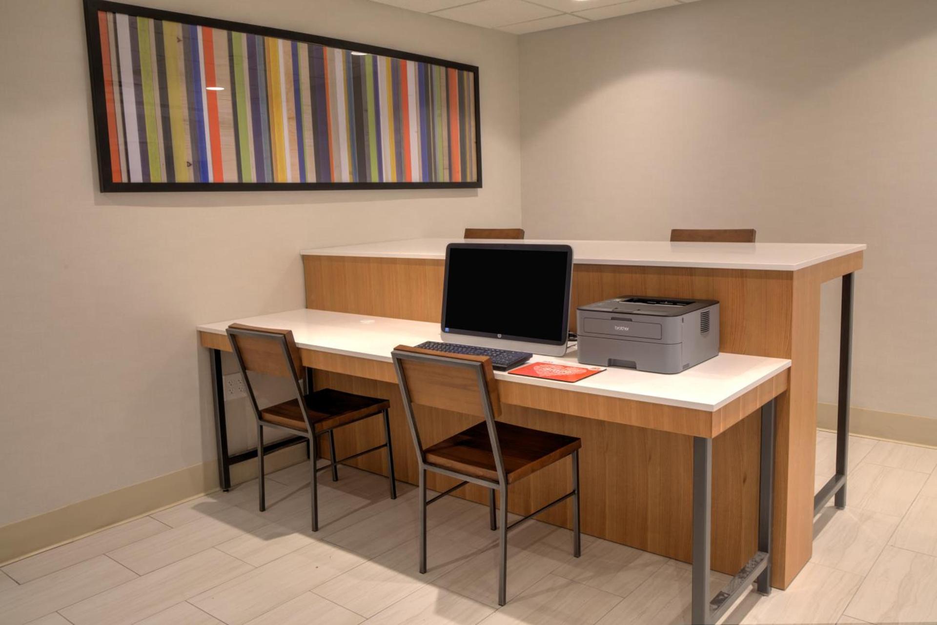 Holiday Inn Express Rochelle by IHG photo 23