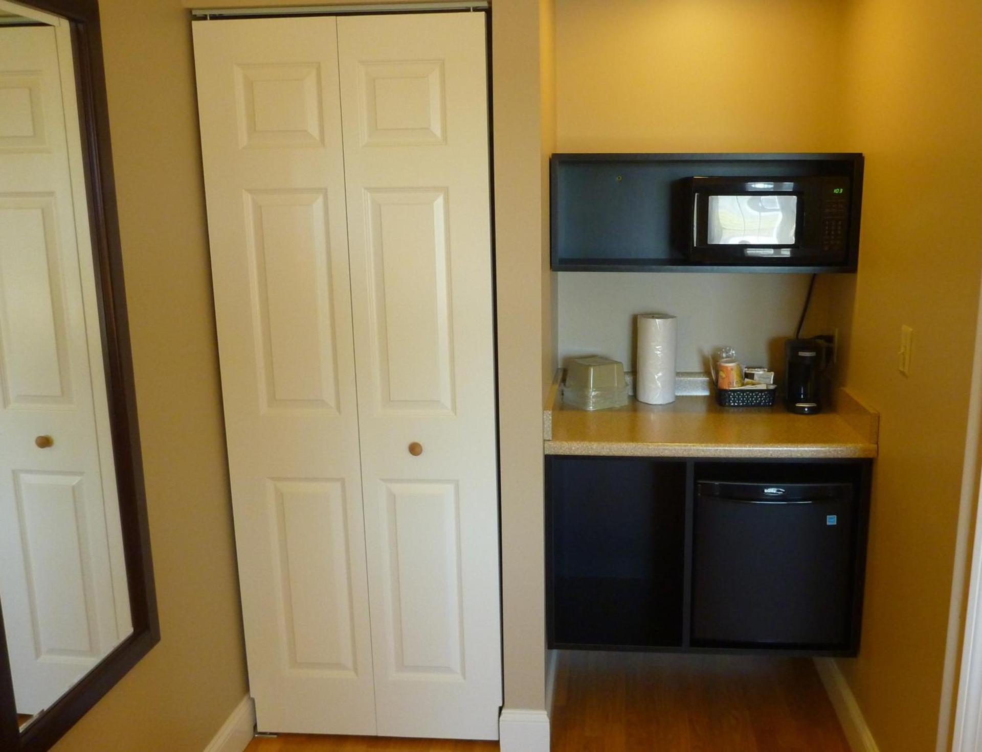 Yankee Clipper Motel photo 21