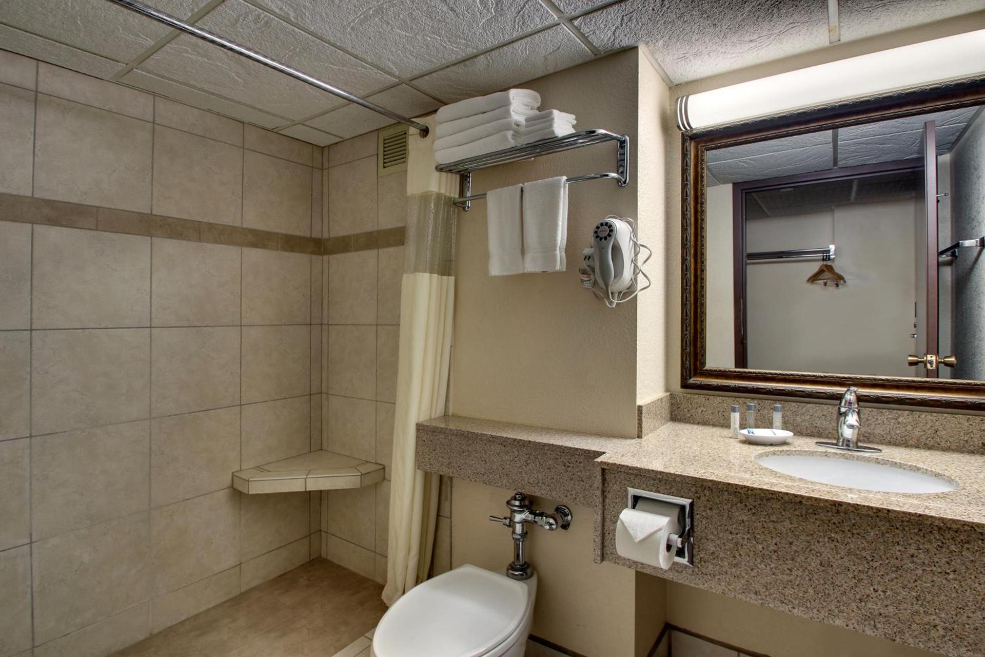 EverSpring Inn photo 16