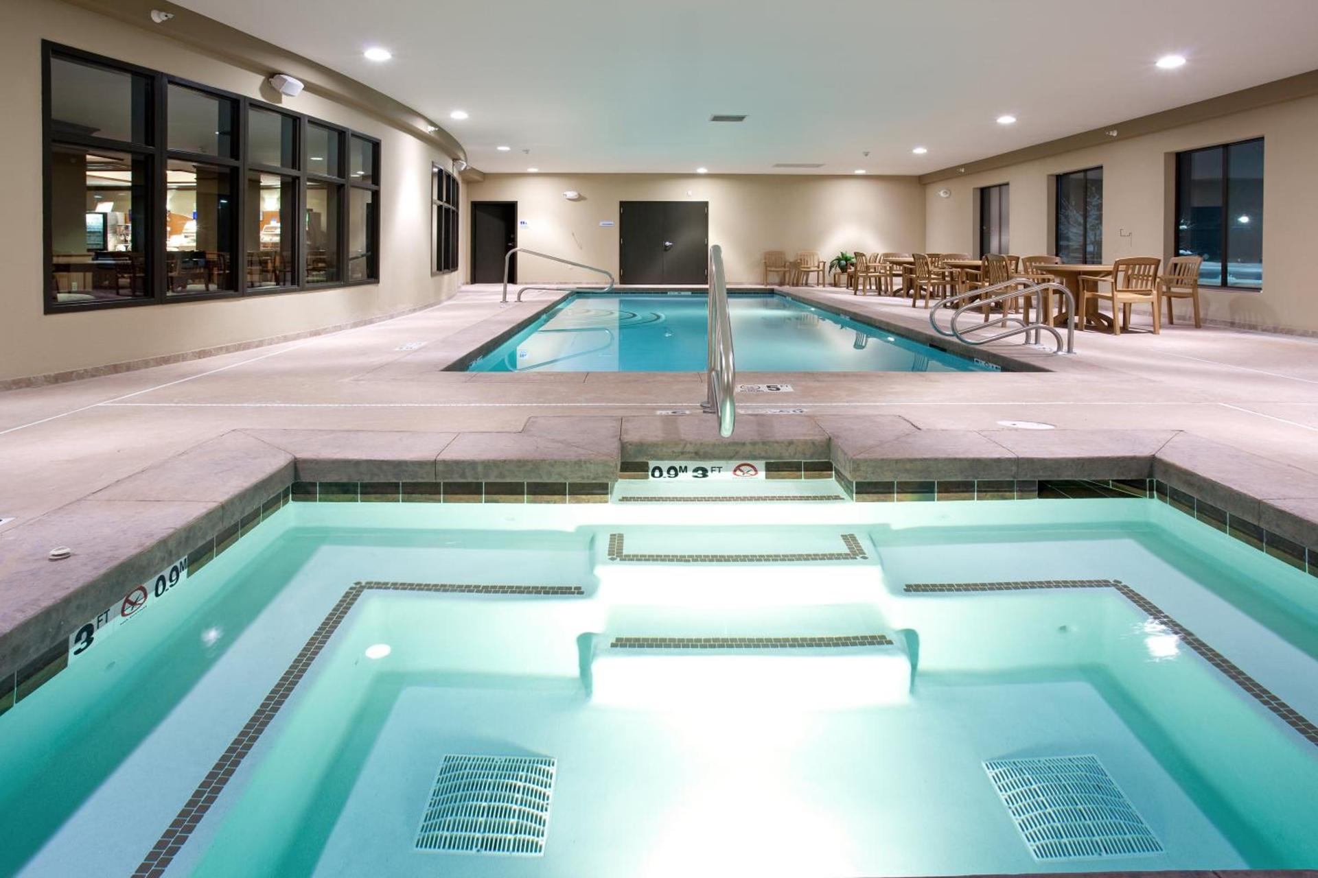 Holiday Inn Express Hotel & Suites Lander by IHG photo 17