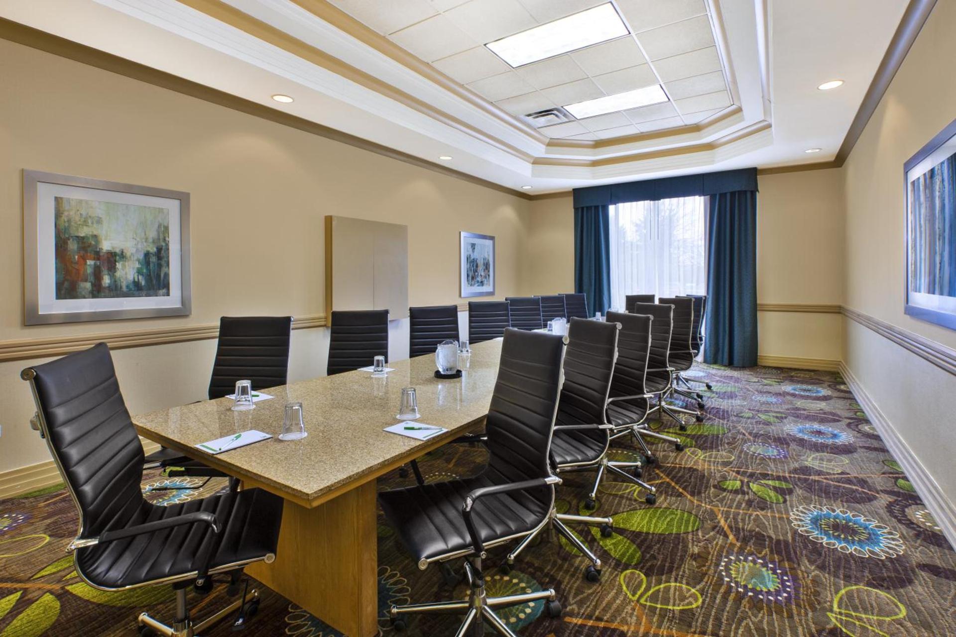 Holiday Inn & Suites Bolingbrook by IHG photo 29