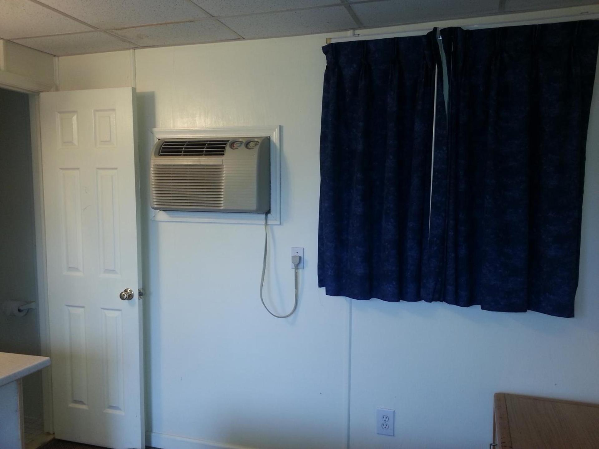 Americana Motel photo 19
