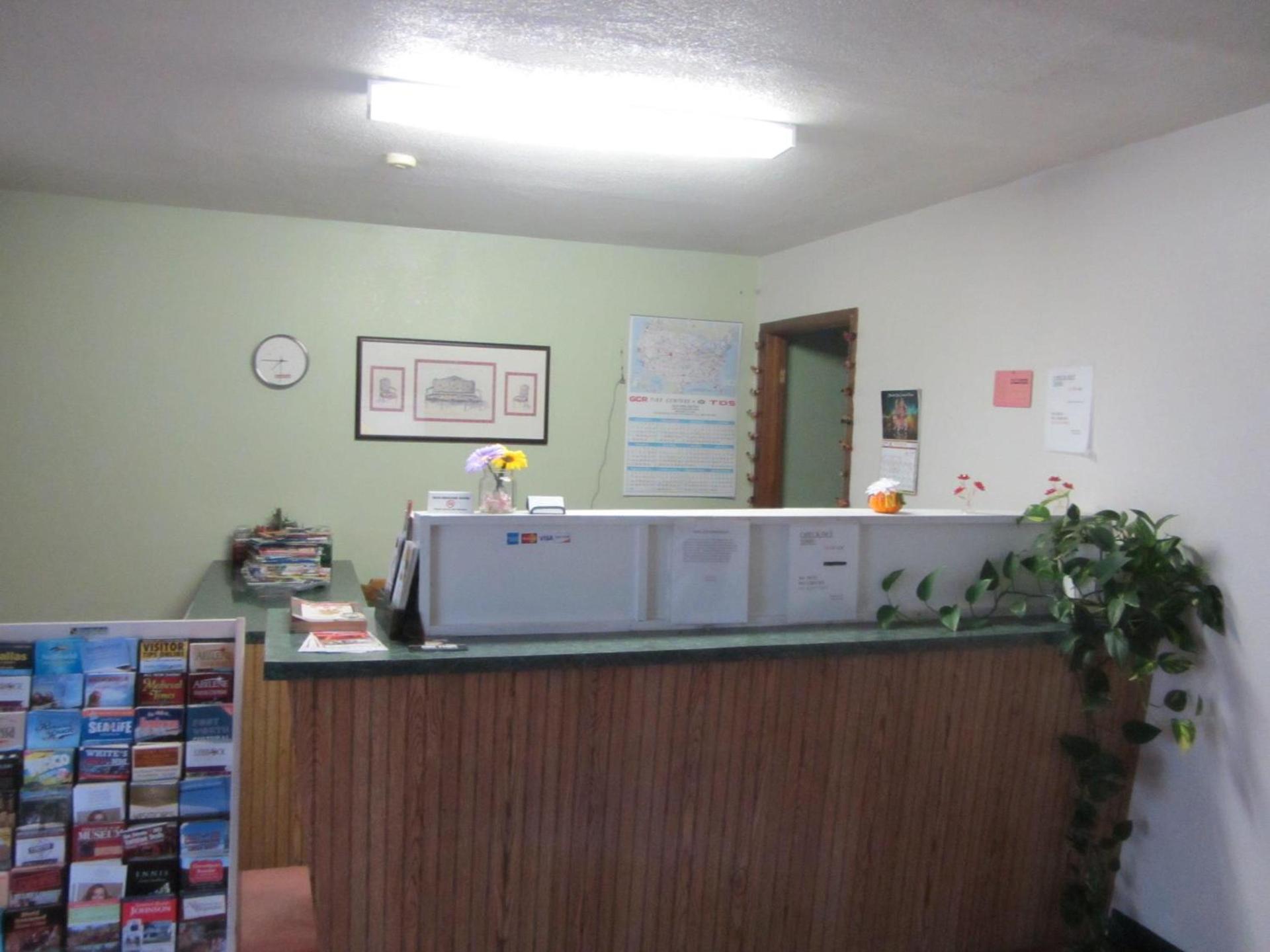 Budget Inn Ballinger photo 13