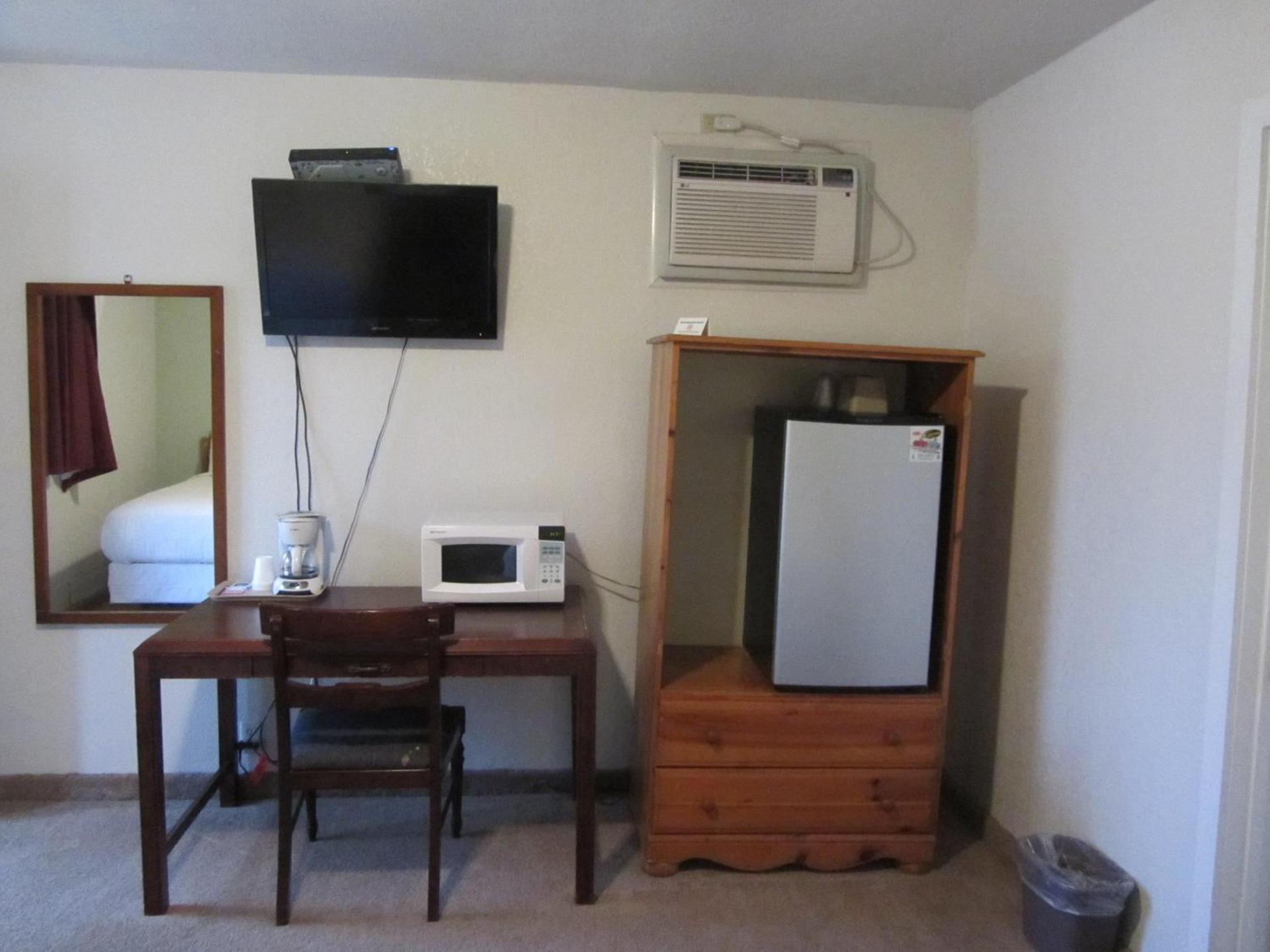 Budget Inn Ballinger photo 17