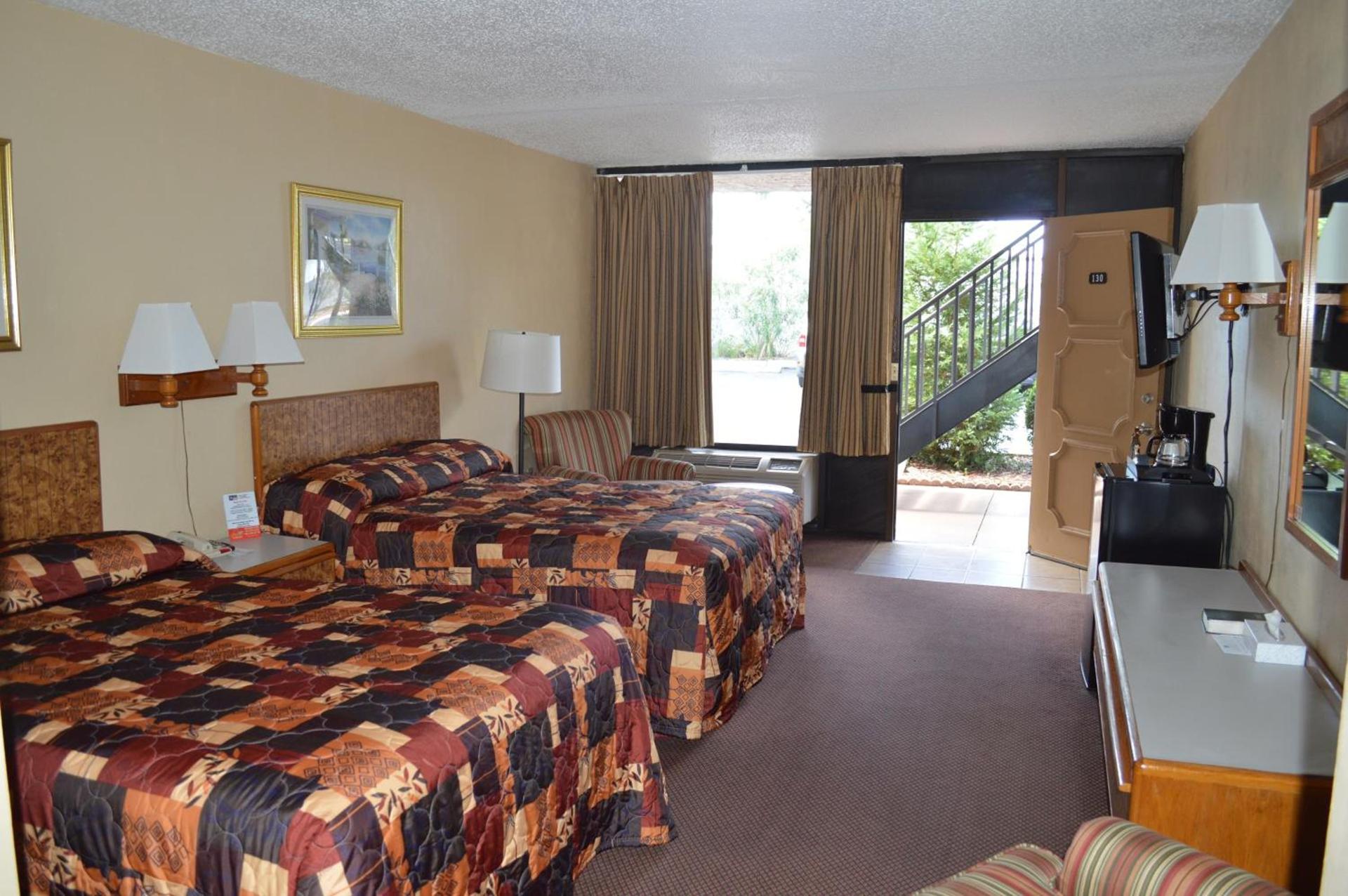 Tarpon Shores Inn photo 6