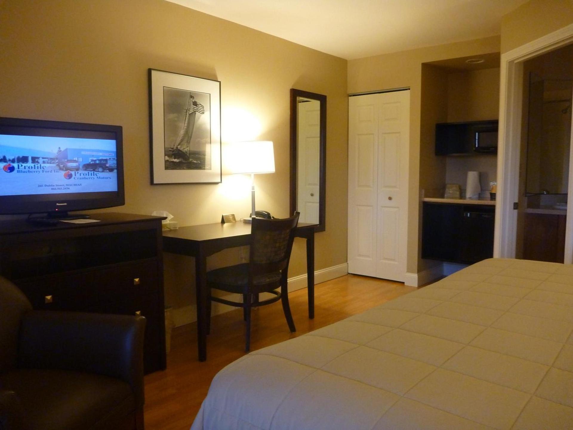 Yankee Clipper Motel photo 13
