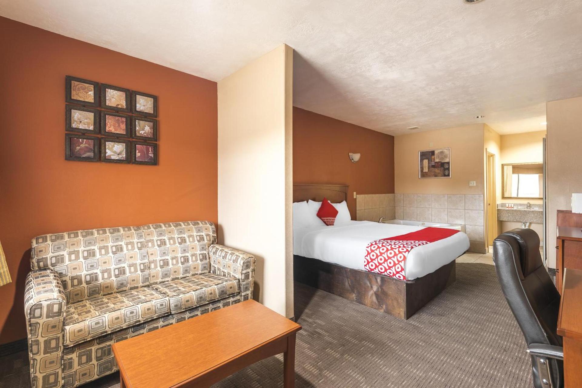OYO Hotel Jewett TX Southwest, I-45 photo 48