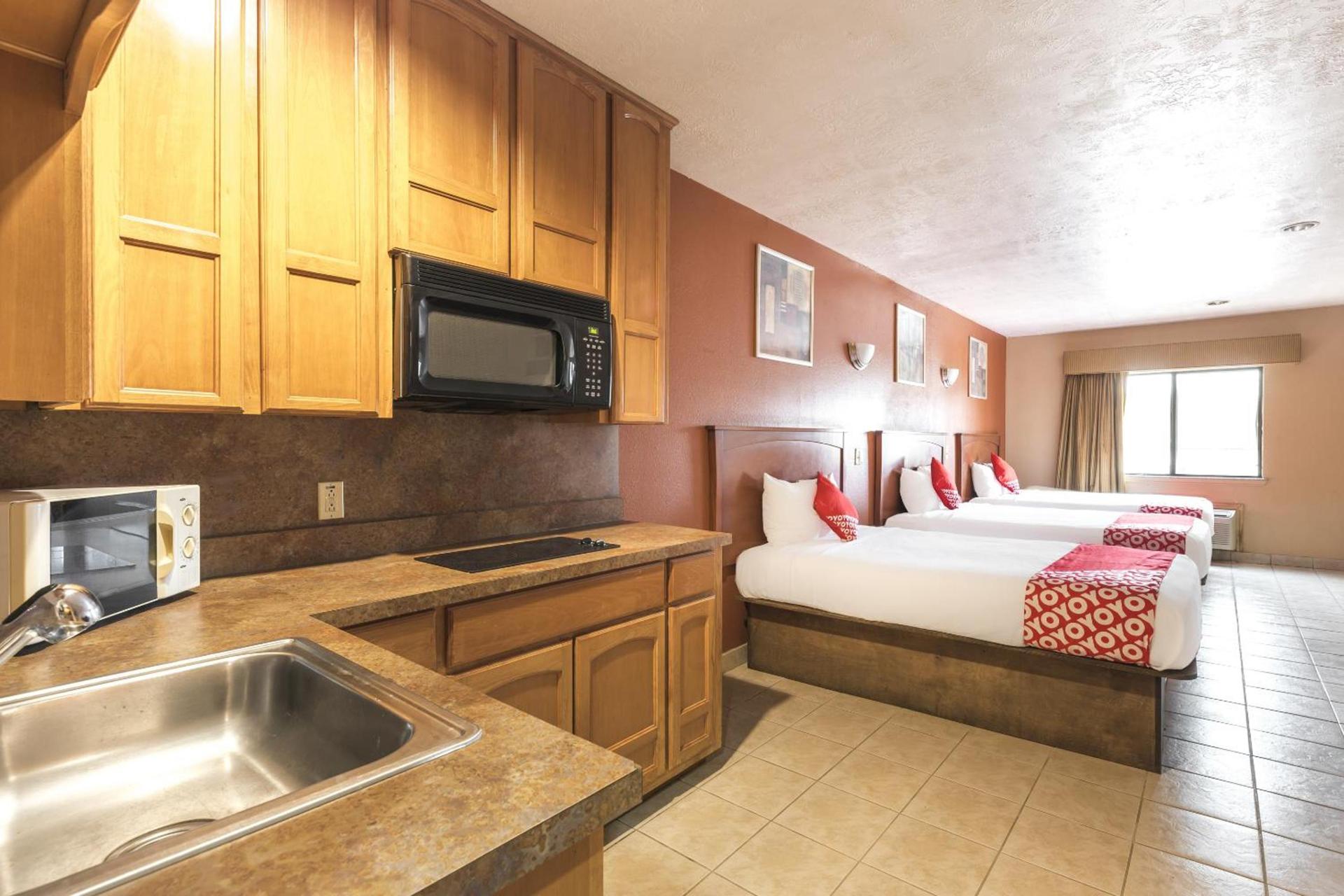 OYO Hotel Jewett TX Southwest, I-45 photo 13