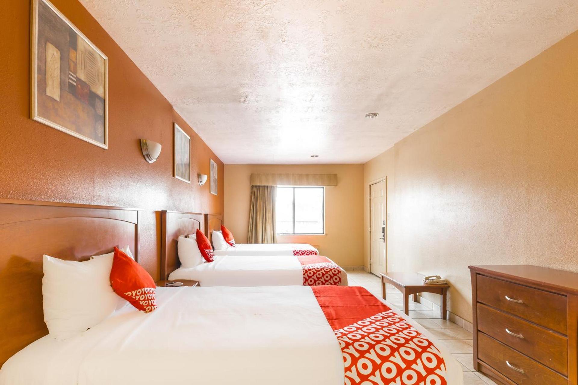 OYO Hotel Jewett TX Southwest, I-45 photo 8