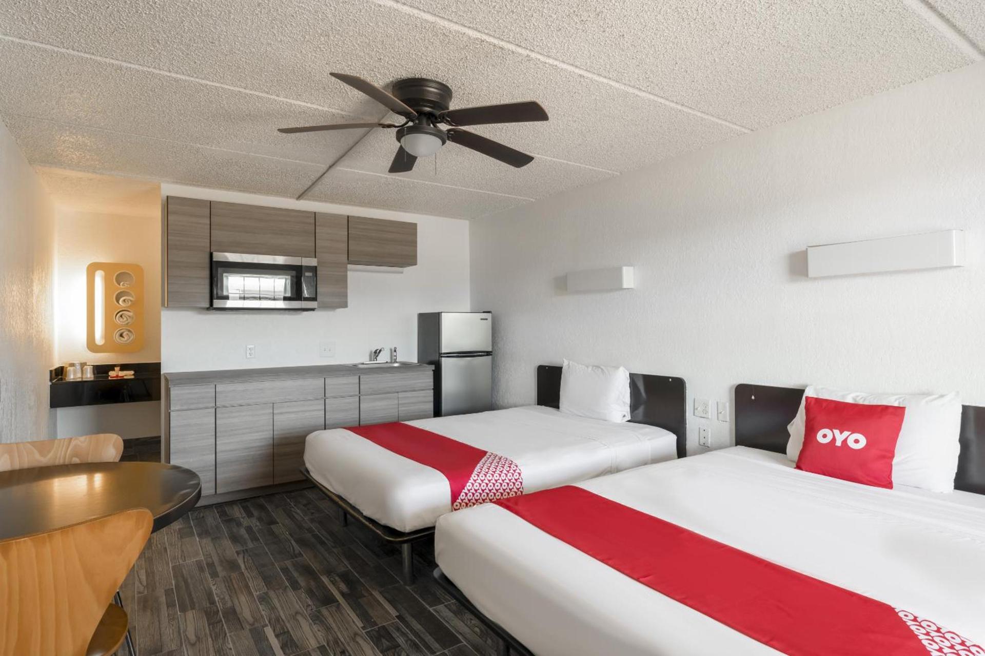 OYO Hotel Houston Katy Freeway photo 51