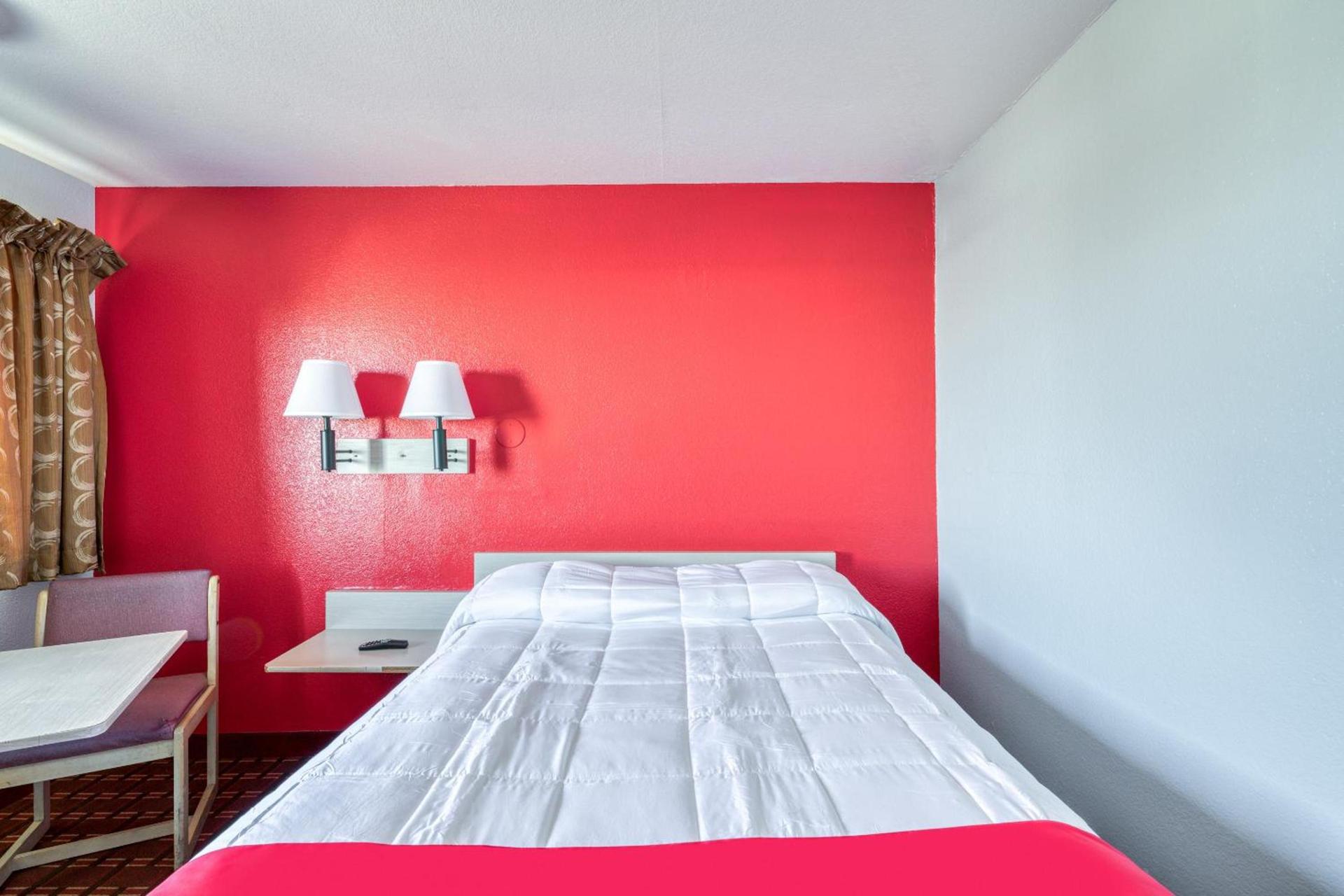 OYO Hotel Houston Southwest I-69 photo 16