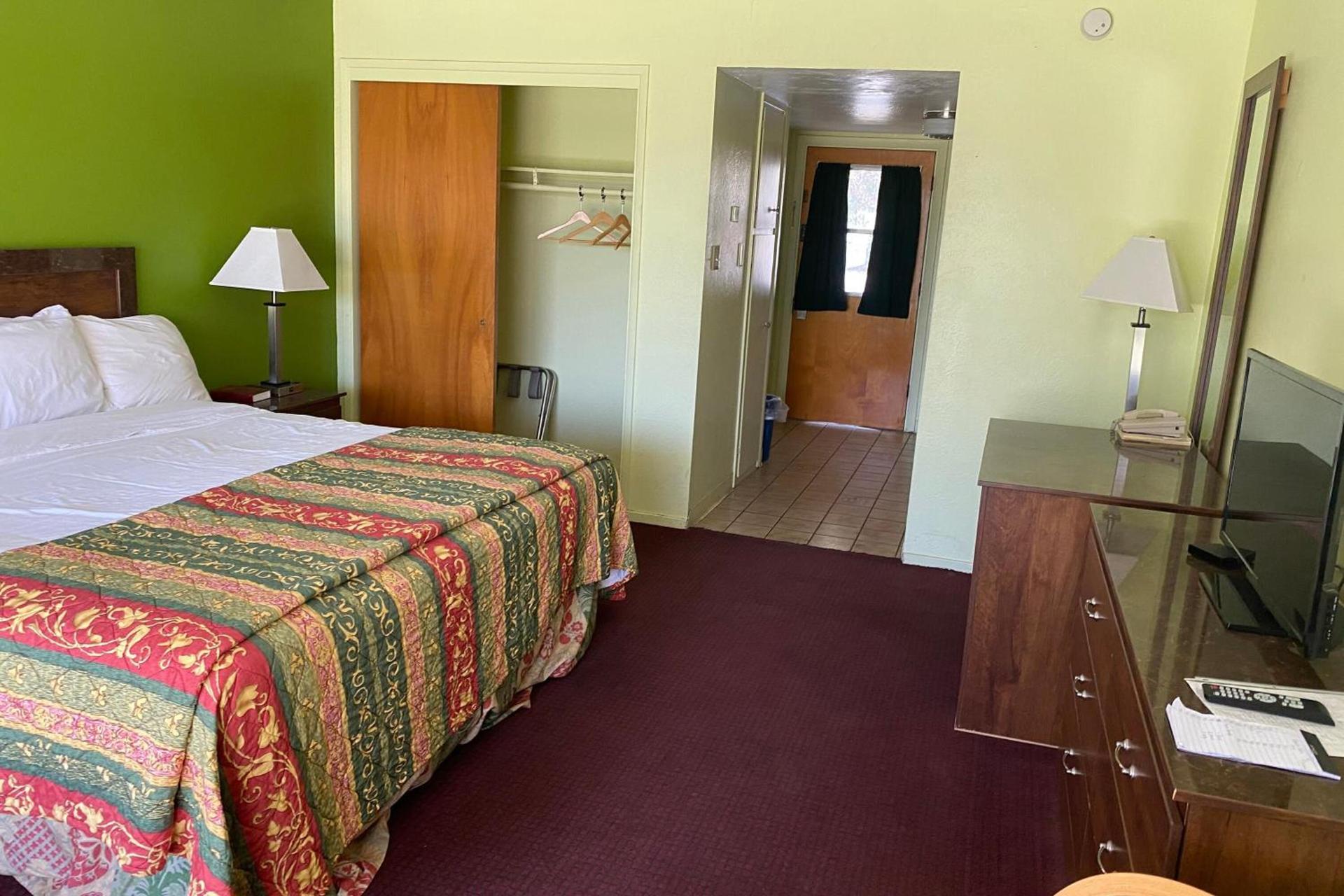 OYO Hotel Yuma AZ Desert Grove photo 59