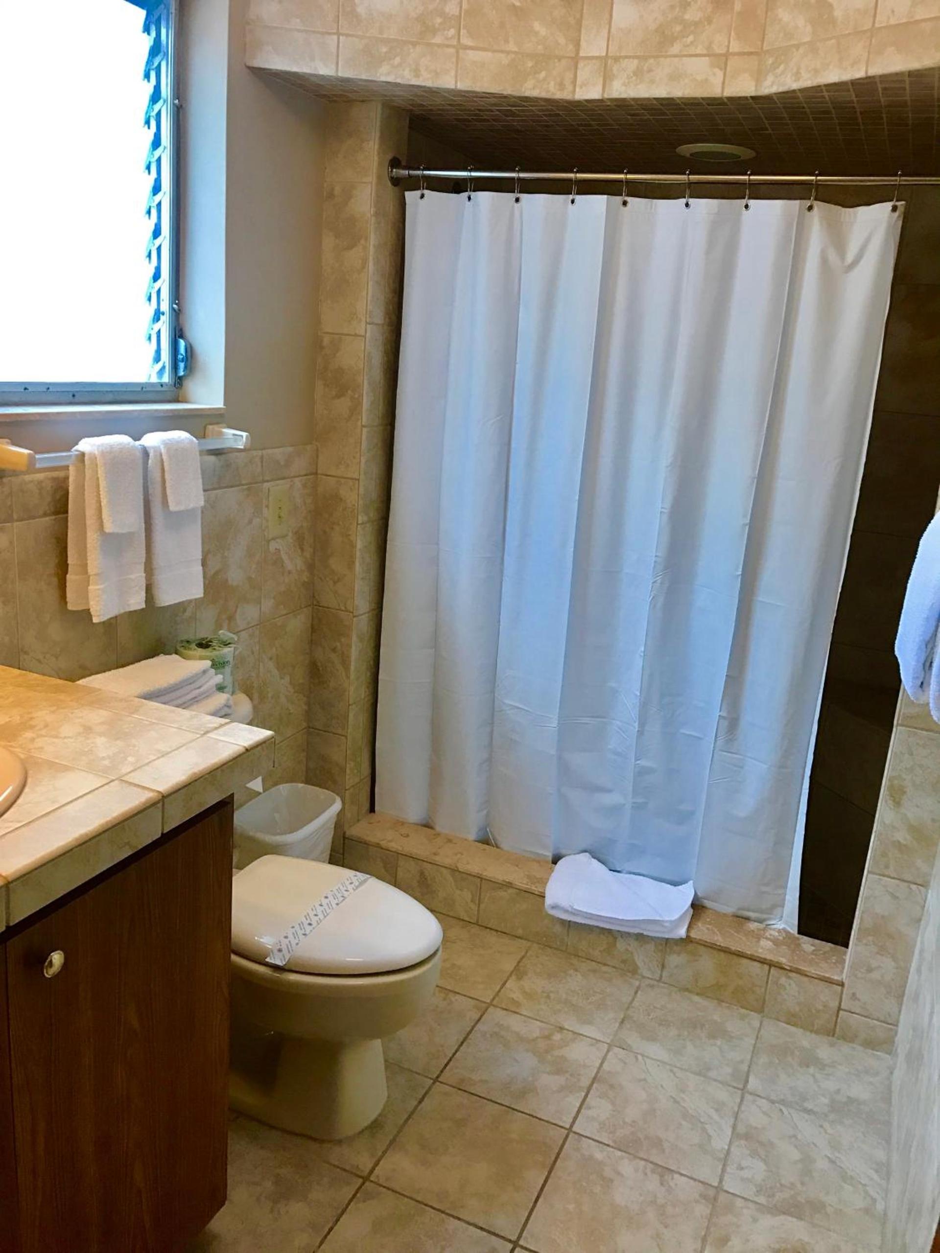 Ragged Edge Resort & Marina photo 30