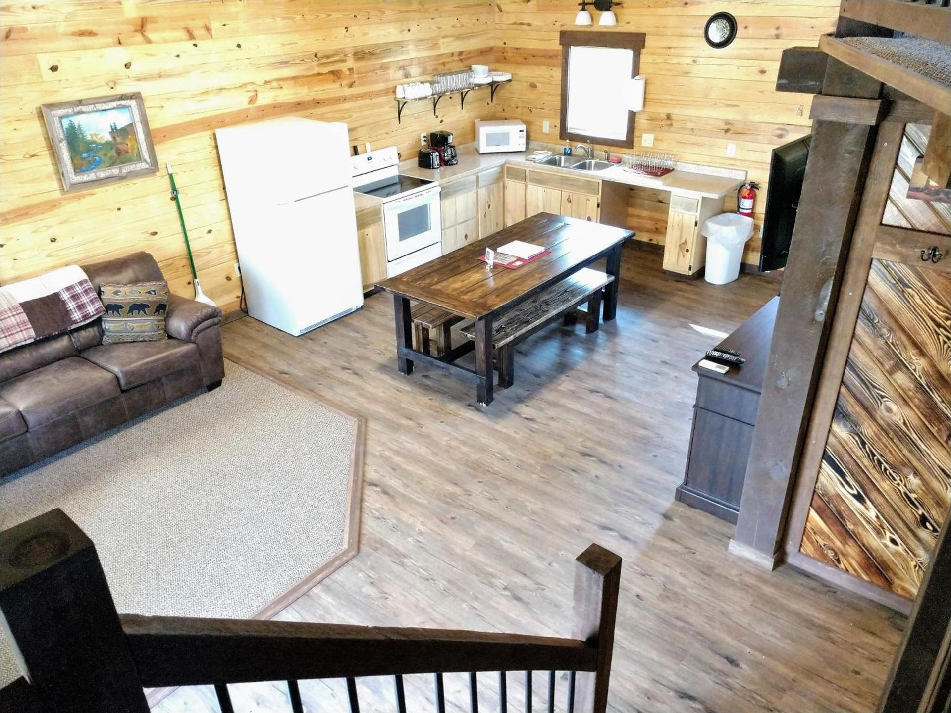 Freedom Ridge Cabins photo 37