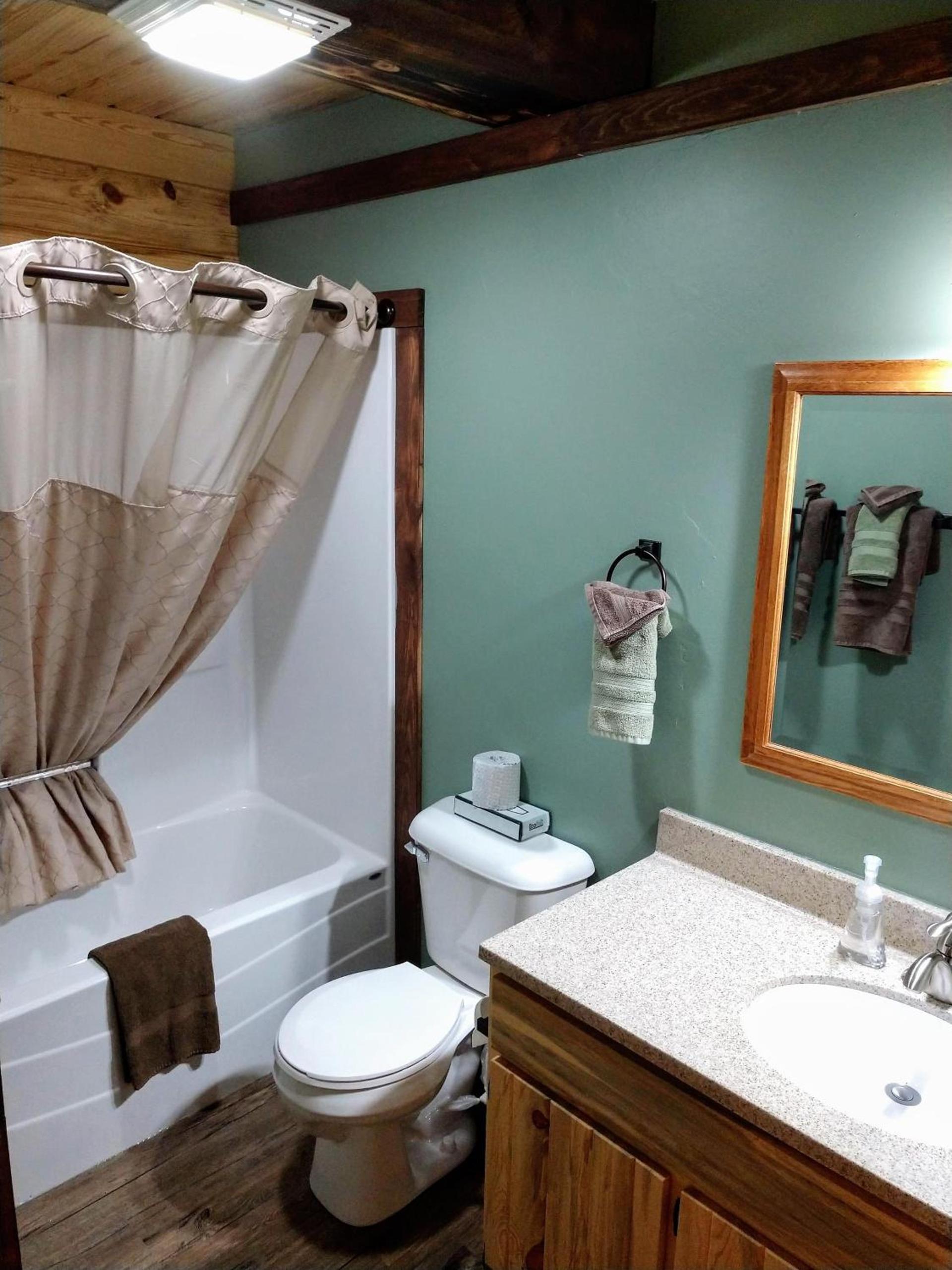 Freedom Ridge Cabins photo 18