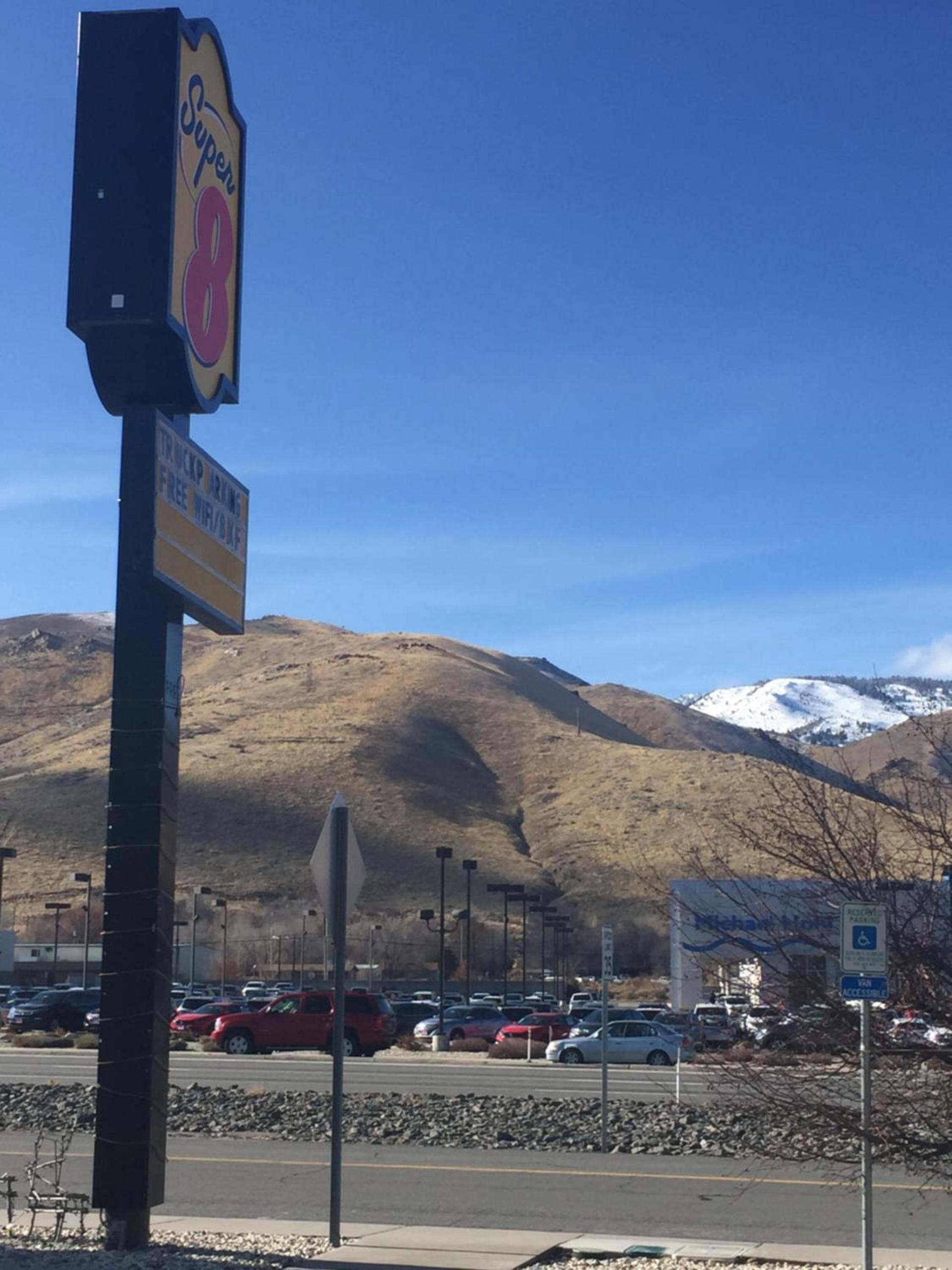 Super 8 by Wyndham Carson City Lake Tahoe photo 28