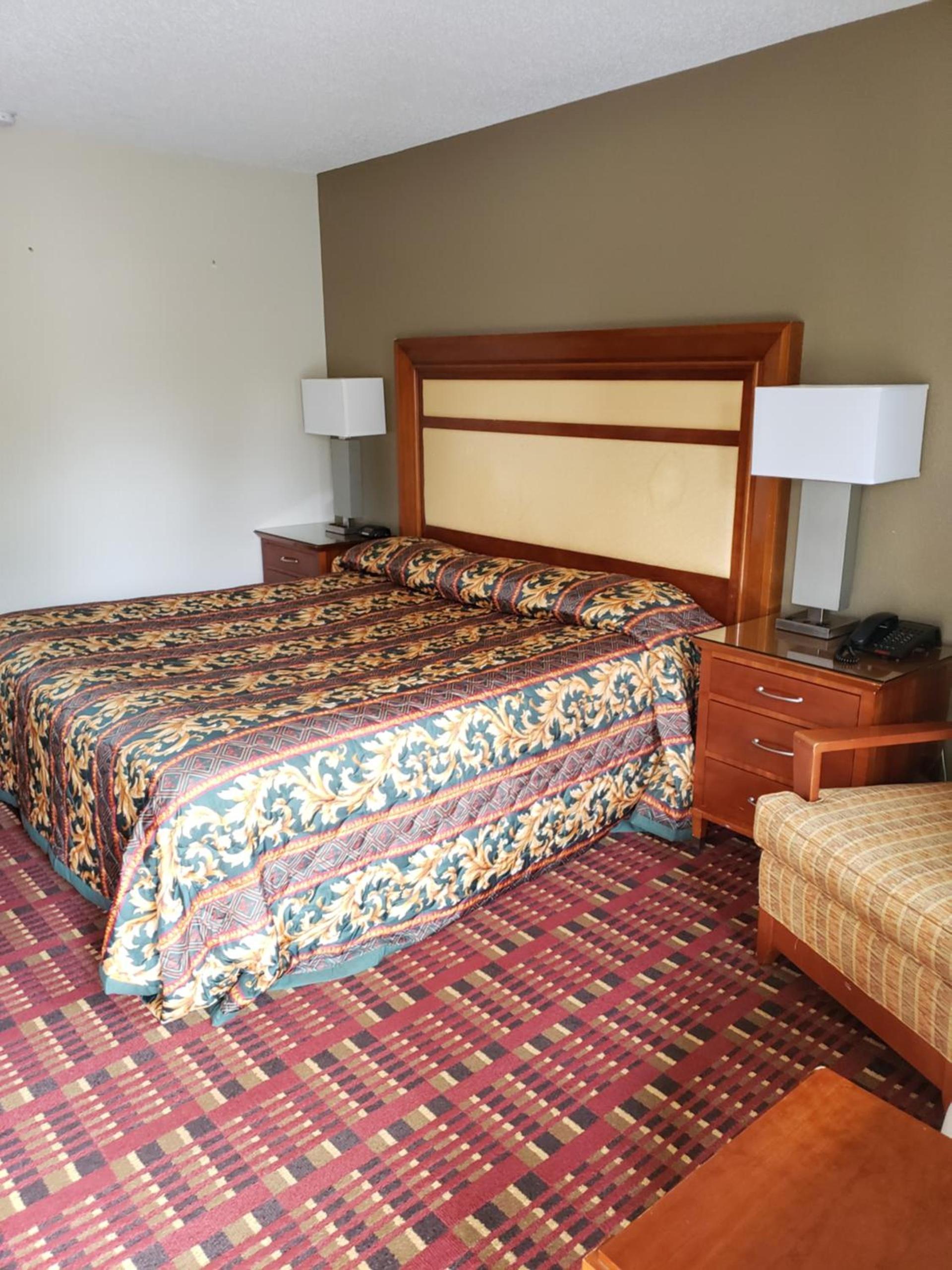 Peach Tree Inn photo 12