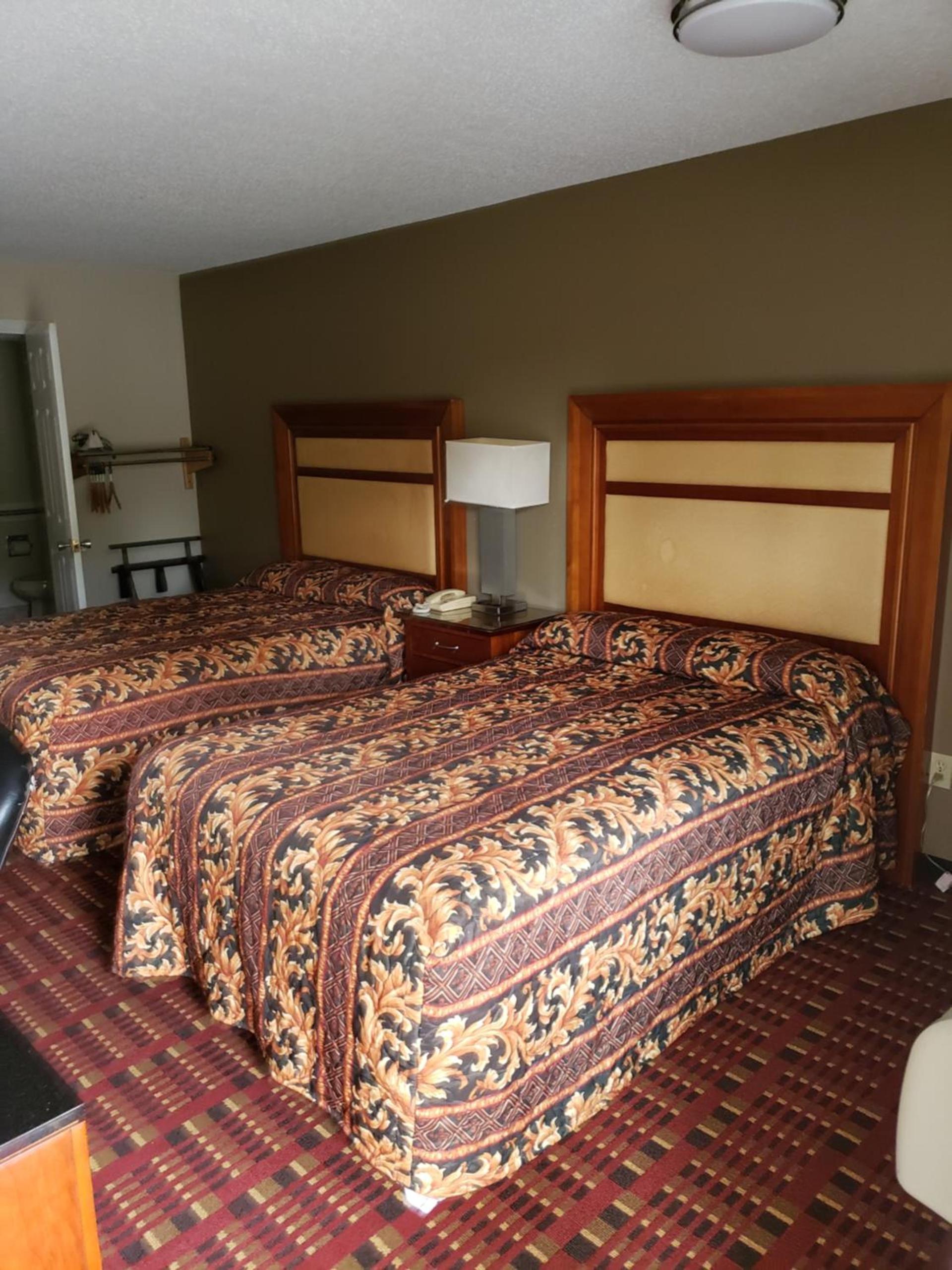 Peach Tree Inn photo 10
