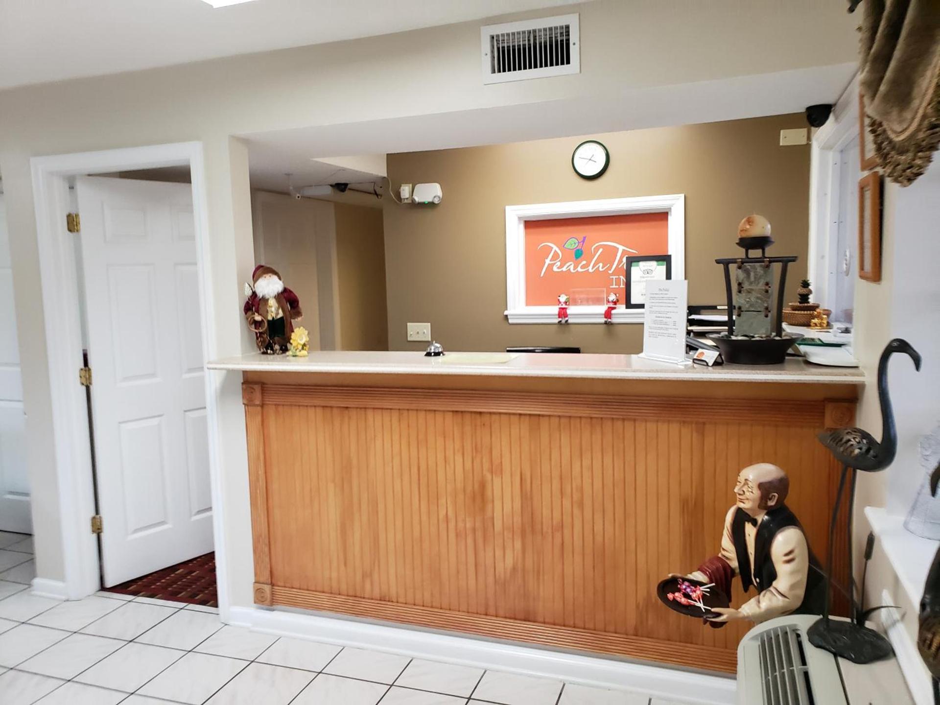 Peach Tree Inn photo 5
