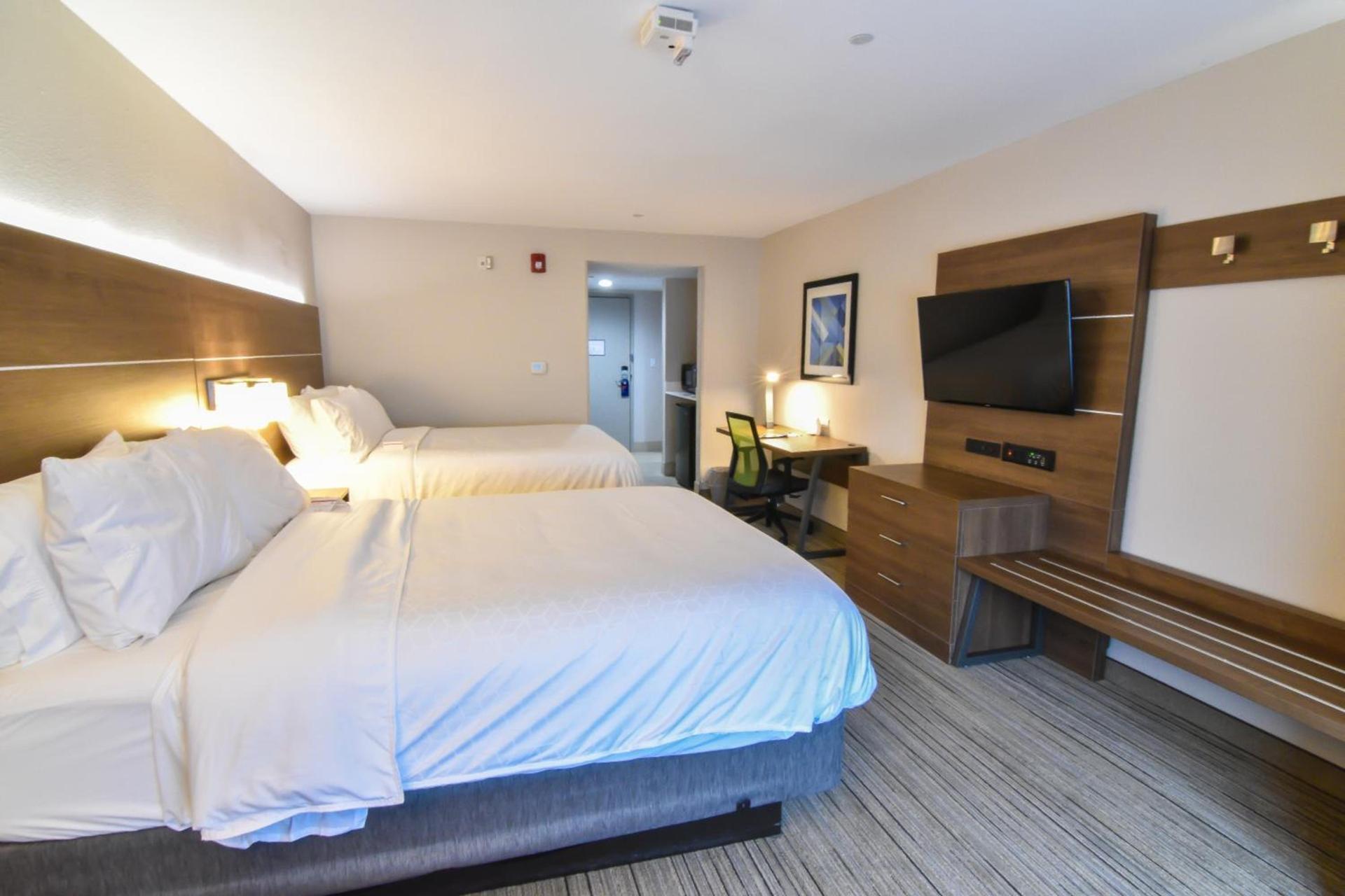 Holiday Inn Express & Suites - Indianapolis Northwest by IHG photo 52