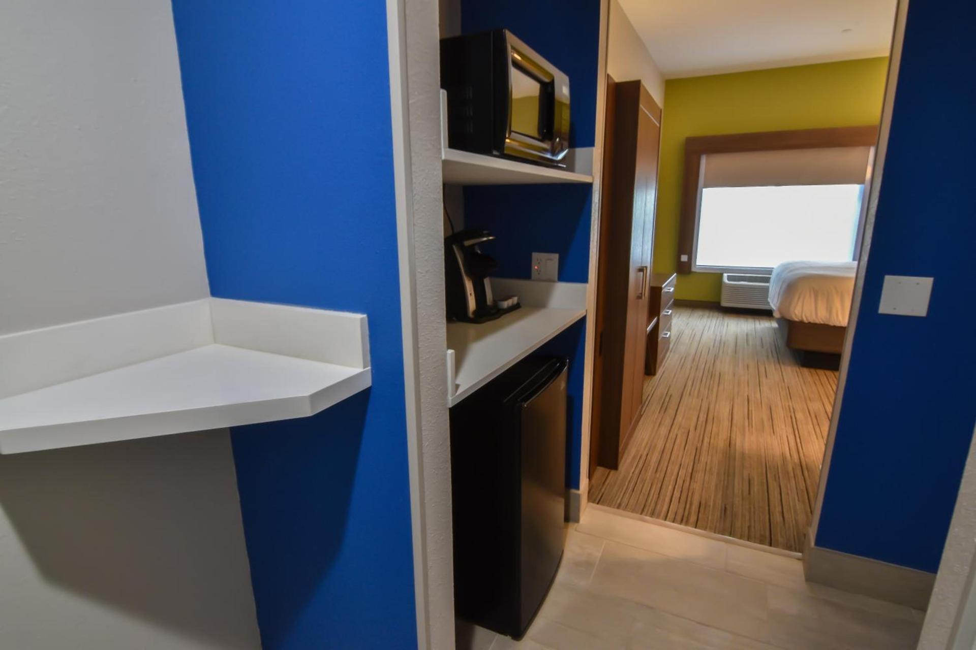 Holiday Inn Express & Suites - Indianapolis Northwest by IHG photo 44