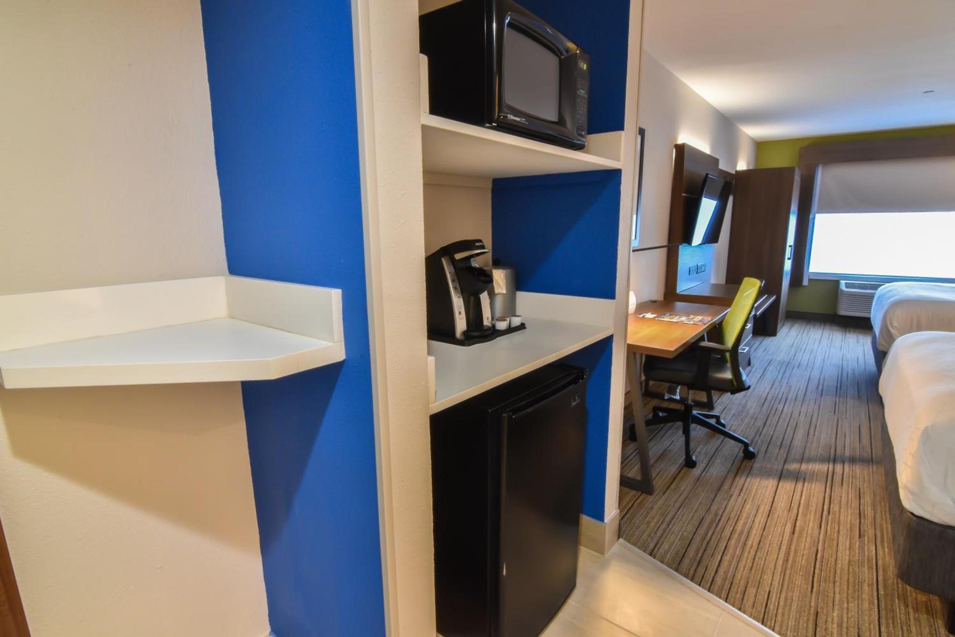 Holiday Inn Express & Suites - Indianapolis Northwest by IHG photo 50