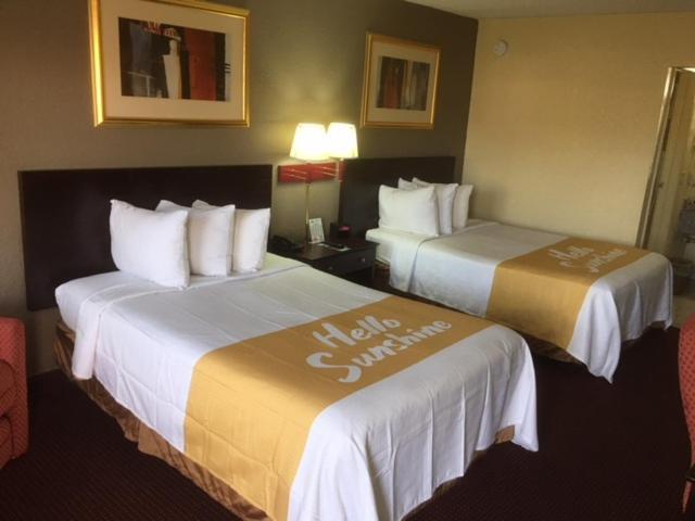 Days Inn by Wyndham Paintsville photo 20