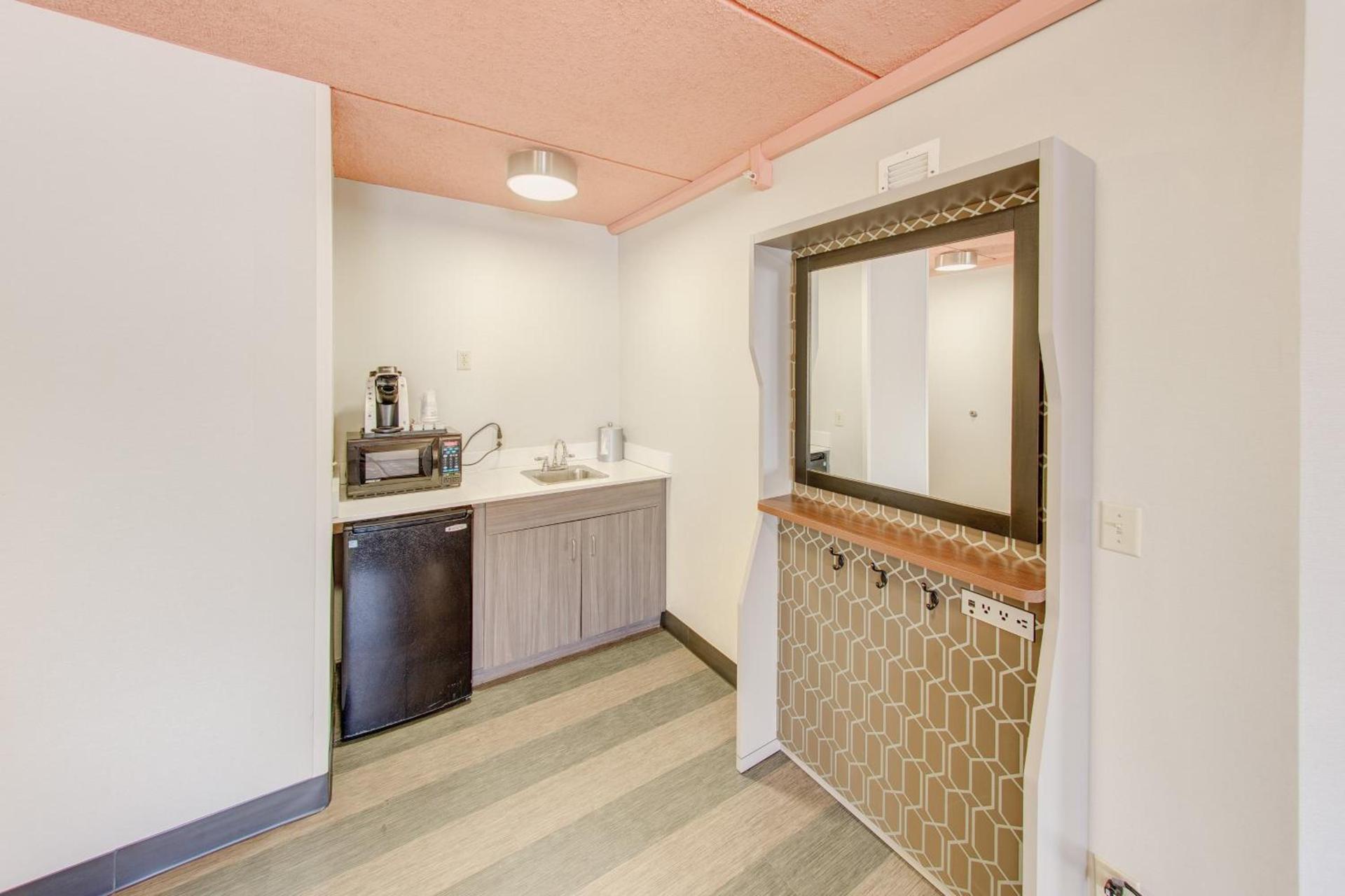 Holiday Inn Auburn-Finger Lakes Region by IHG photo 58