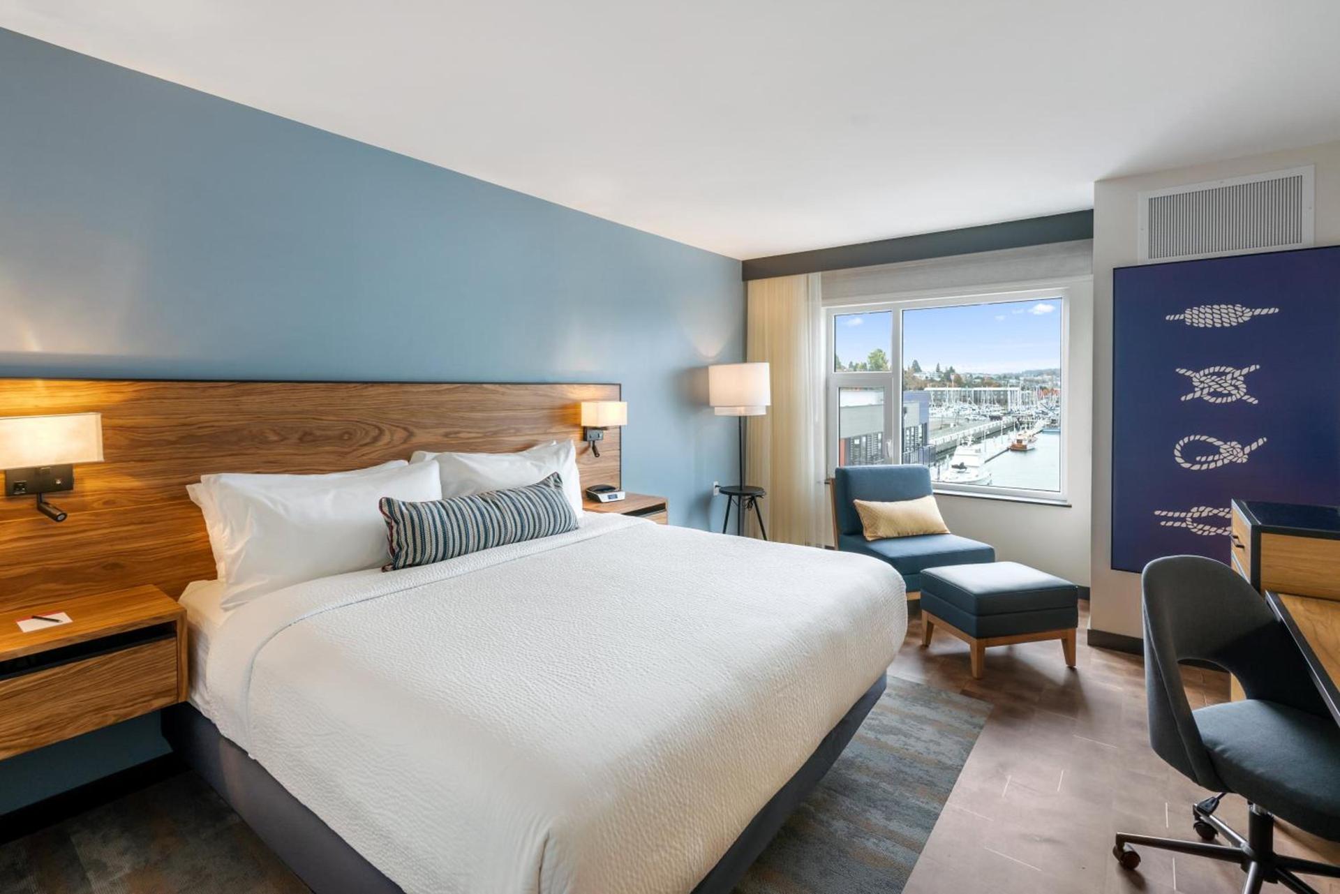 Hotel Indigo Seattle Everett Waterfront Place by IHG photo 100