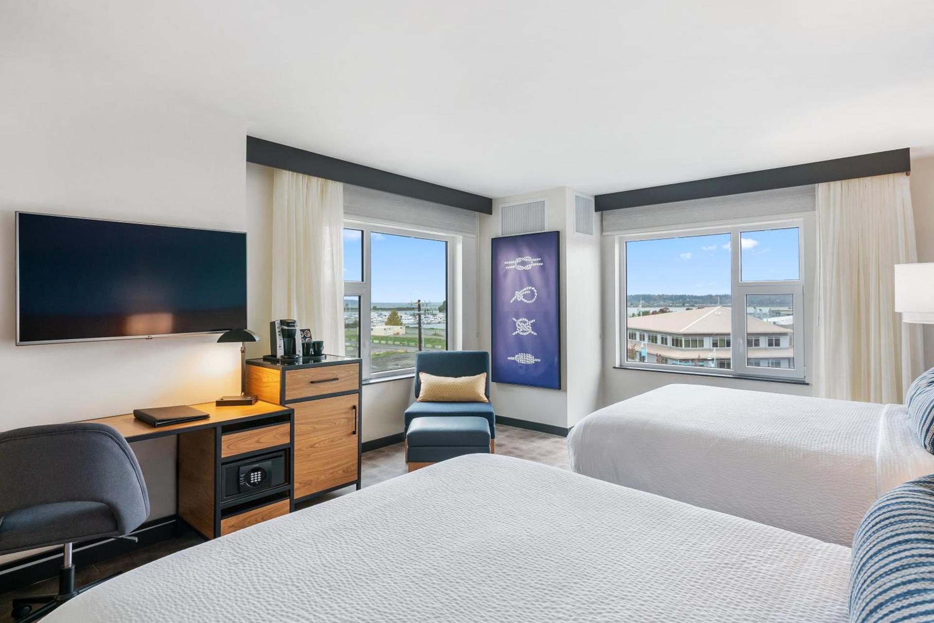 Hotel Indigo Seattle Everett Waterfront Place by IHG photo 96