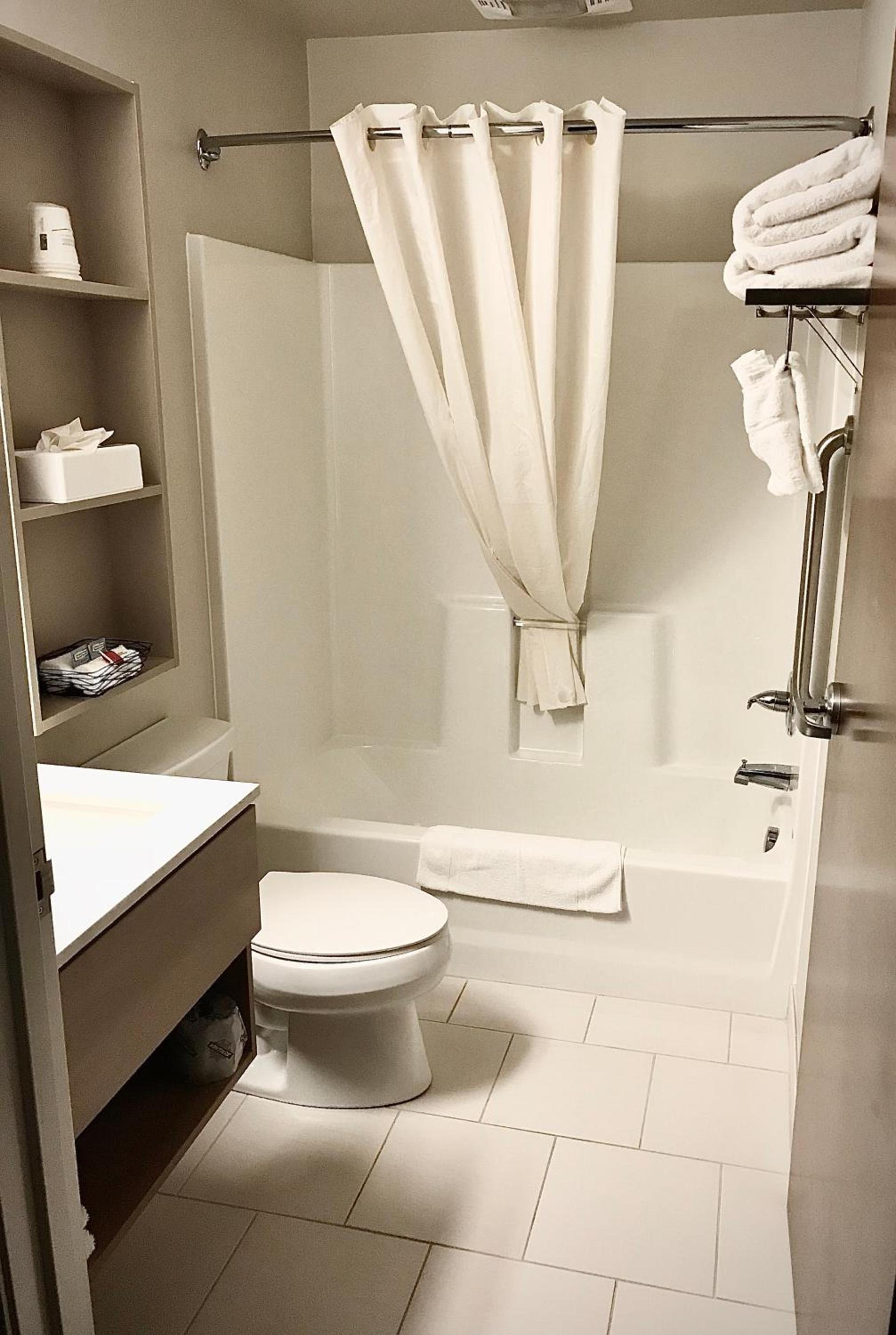 Microtel Inn & Suites by Wyndham Georgetown Delaware Beaches photo 12